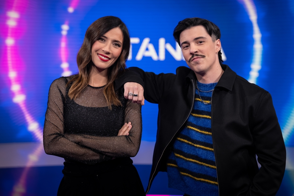 Barbara Goenaga eta Iker Villa Ztanda saioko aurkezleak Barbara Goenaga eta Iker Villa Ztanda saioko aurkezleak