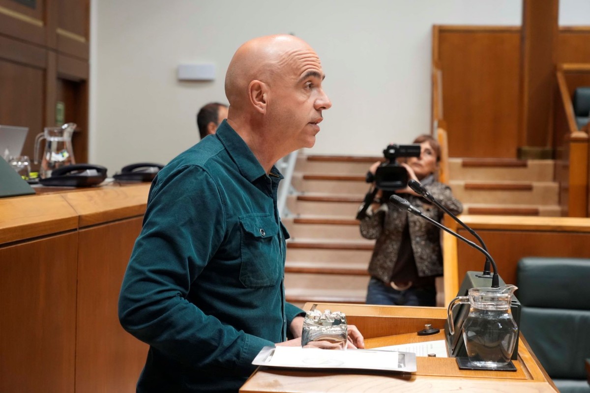 Gorka Ortiz de Guinea, gaur, Eusko Legebiltzarrean. EH BILDU