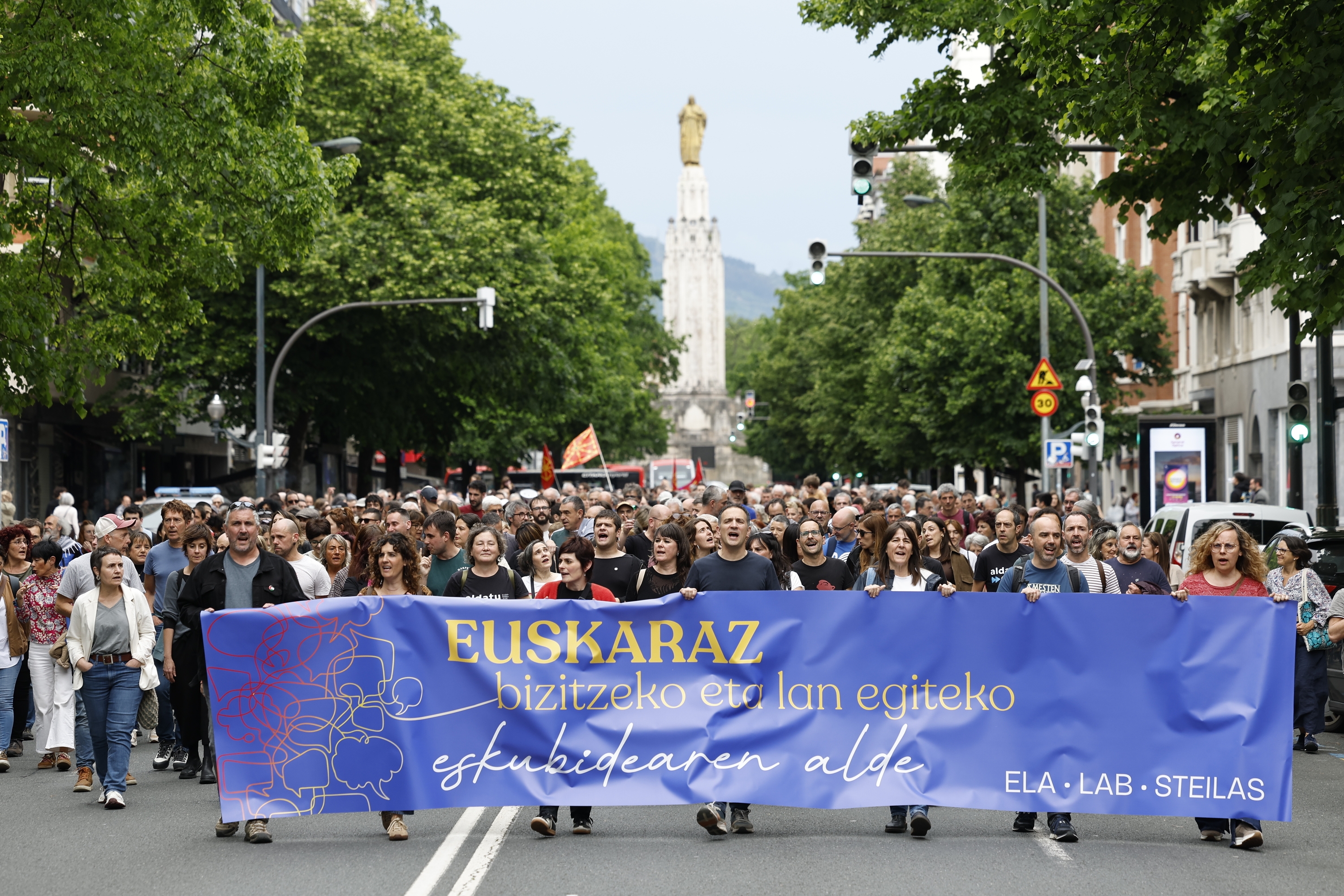 Gaurko manifestazioaren burua, Bilbon. MIGUEL TOÑA / EFE
