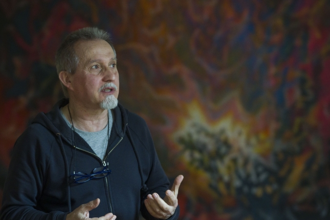 Juan Aiesta, 'Lux Vitae' erakusketaren komisarioa. JON URBE / FOKU Juan Aiesta, 'Lux Vitae' erakusketaren komisarioa. JON URBE / FOKU