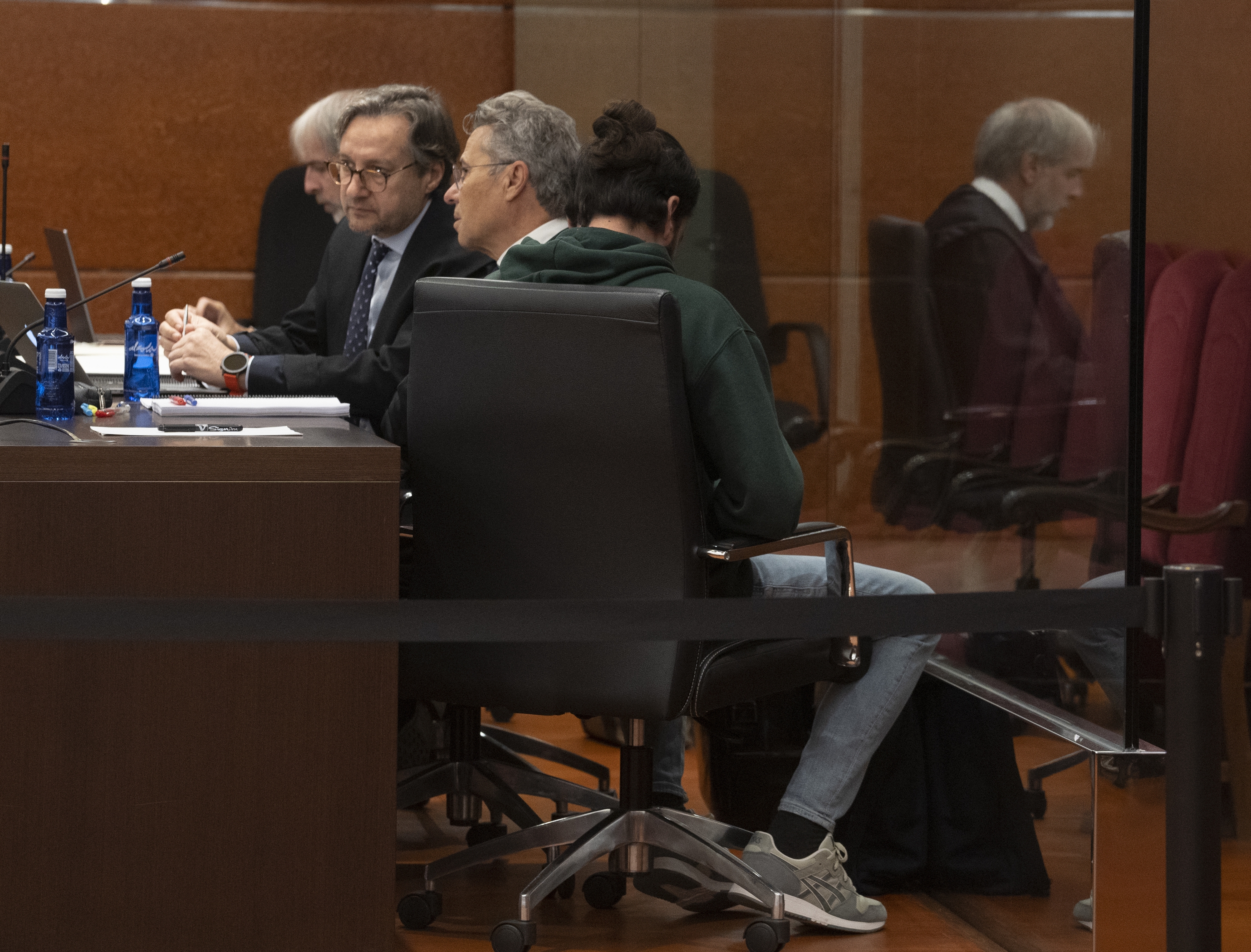 Maialen Mazon hiltzeaz akusatutako gizona, gaur, epaiketan. RAUL BOGAJO / FOKU