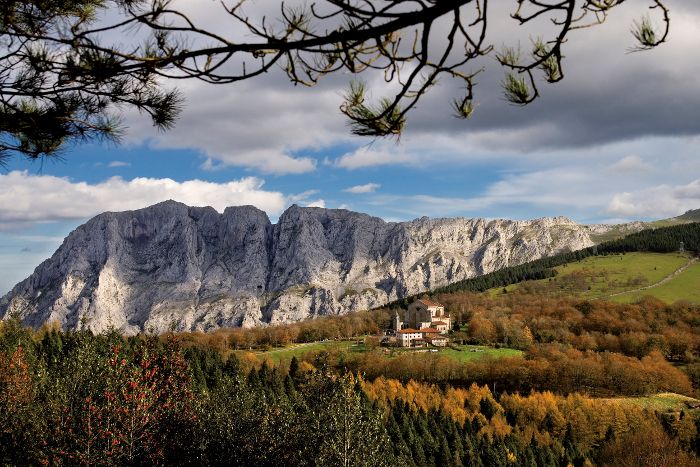 Urkiola Santutegia. Bizkaia. AGUSTIN SAGASTI