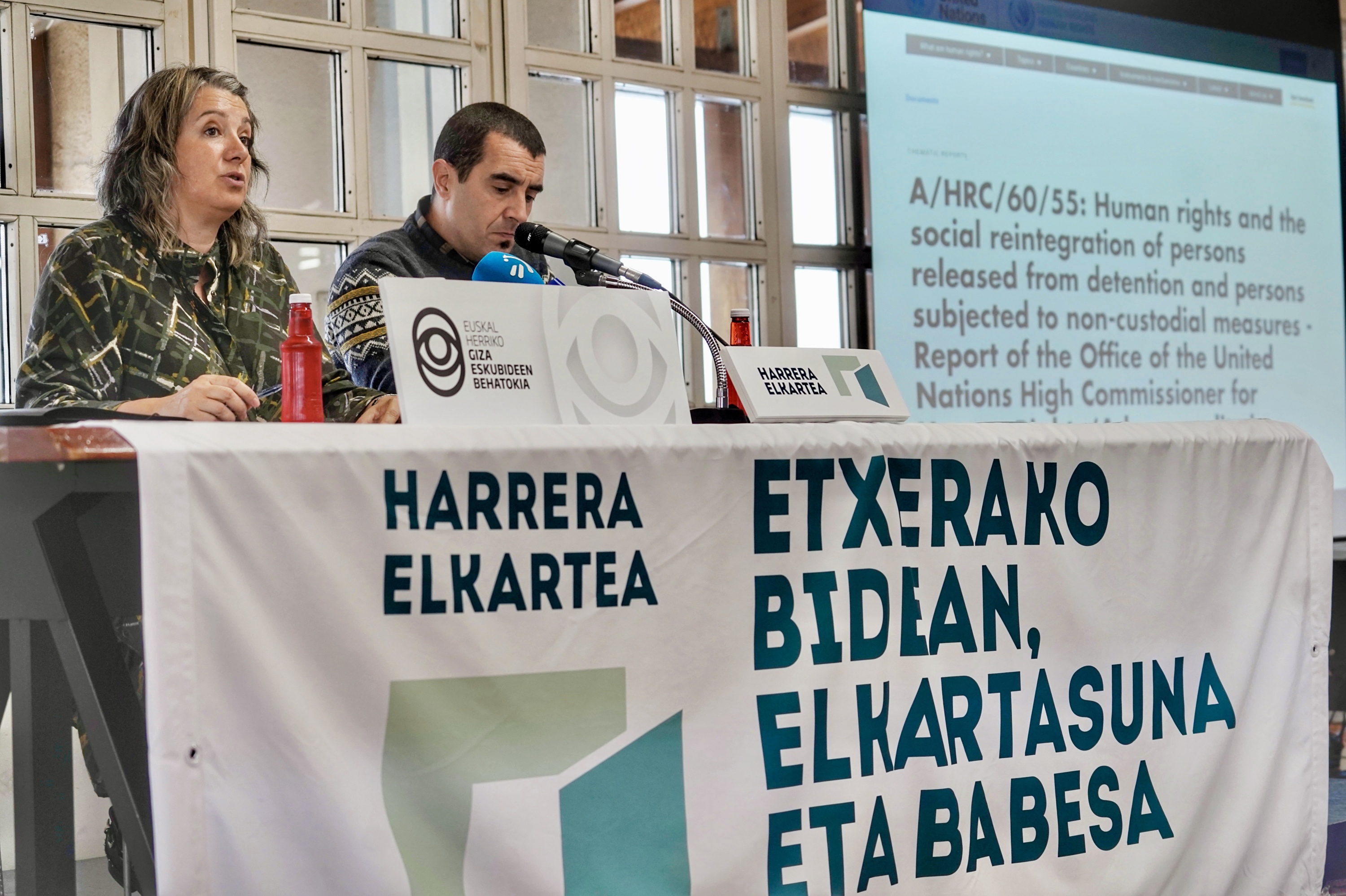 Harrerak eta GEBehatokiak egindako agerraldia, gaur. MARISOL RAMIREZ / FOKU