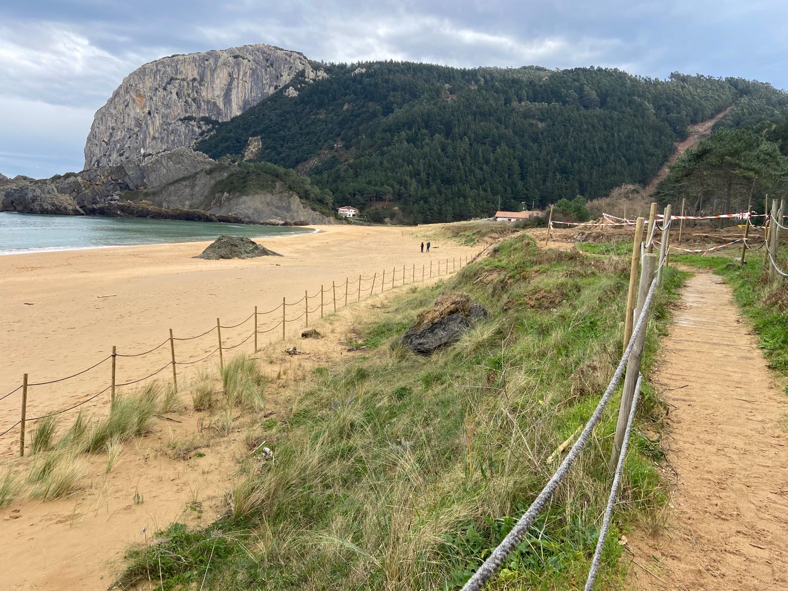 Lagako mendebaldeko duna, iaz. BERRIA