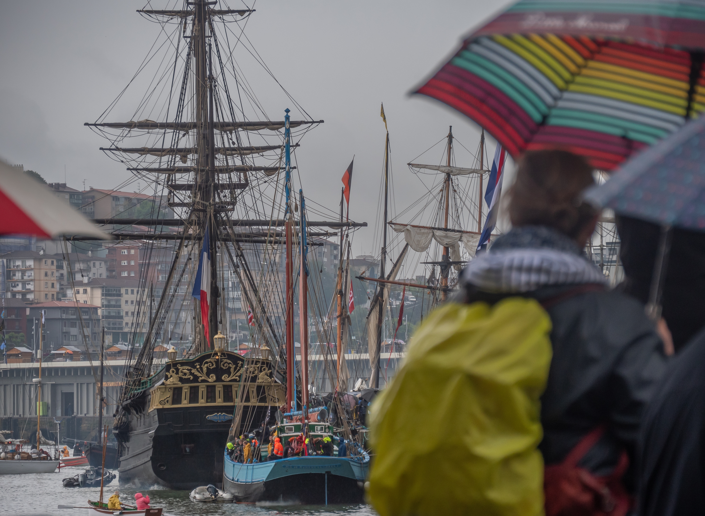 Aterkiek ere protagonismoa izan dute Pasaiako Itsas Festibalaren lehen egunean. ANDONI CANELLADA / FOKU