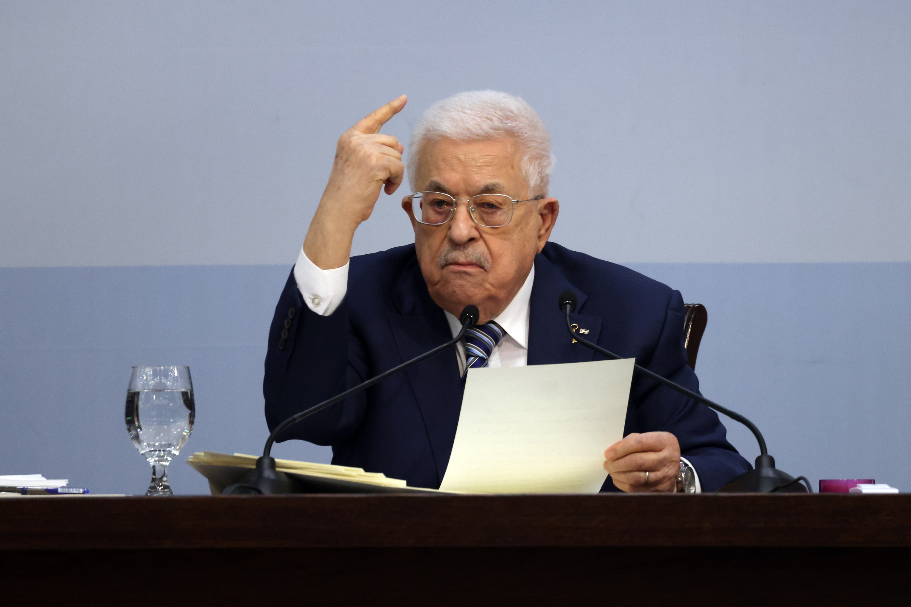 Abbas atzo Ramallahn, Al-Fatah alderdiaren zortzigarren batzar orokorrean. ALAA BADARNEH / EFE