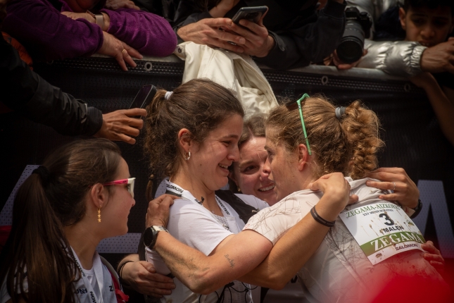 Malen Osa 2026ko Zegama-Aizkorri lasterketako helmugan Malen Osa 2026ko Zegama-Aizkorri lasterketako helmugan