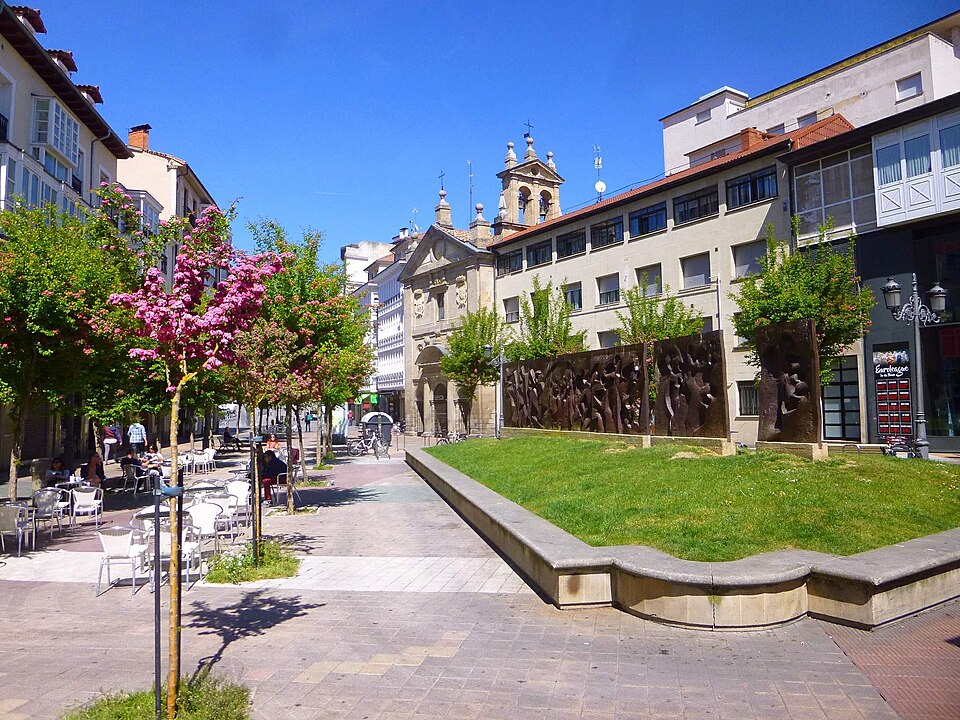 Loma Jeneralaren plaza, garai batean Jose Antonio Ardanzarena izandakoa. WIKIMEDIA