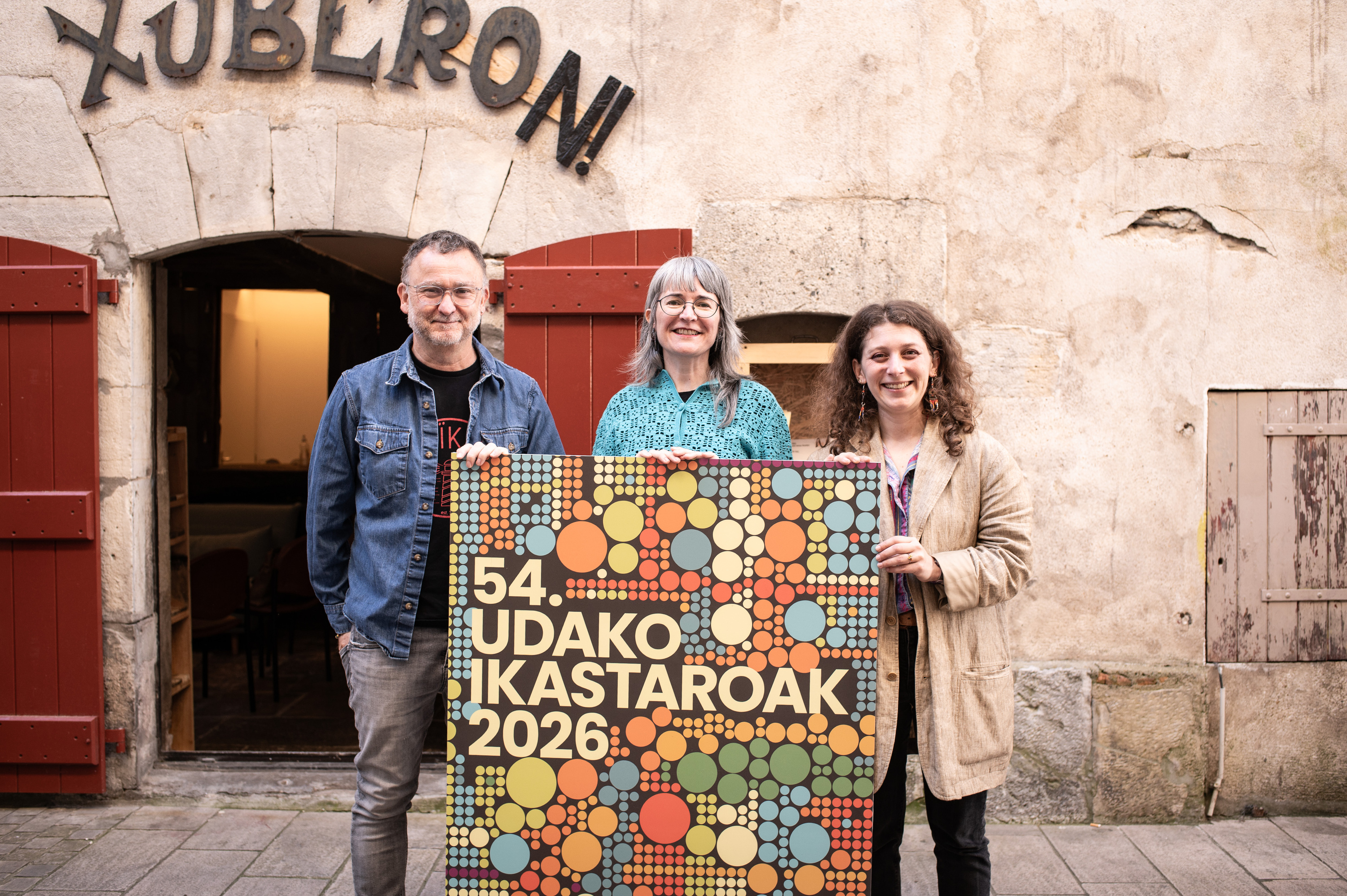 Aitor Bengotxea, Irati Iziar eta Oihana Gale Baionan, gaur, Udako Ikastaroen aurkezpenean. PATXI BELTZAIZ