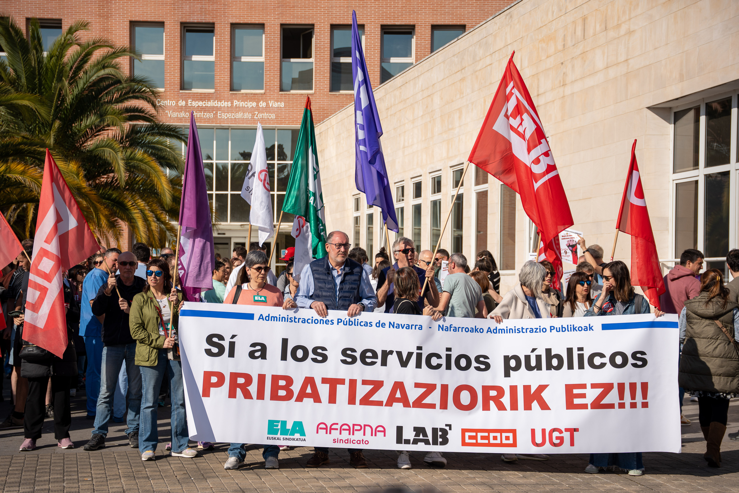Nafarroako osasun arloko langileen greba bateko elkarretaratze bat, Iruñean, artxiboko irudi batean. MAIALEN ANDRES / FOKU