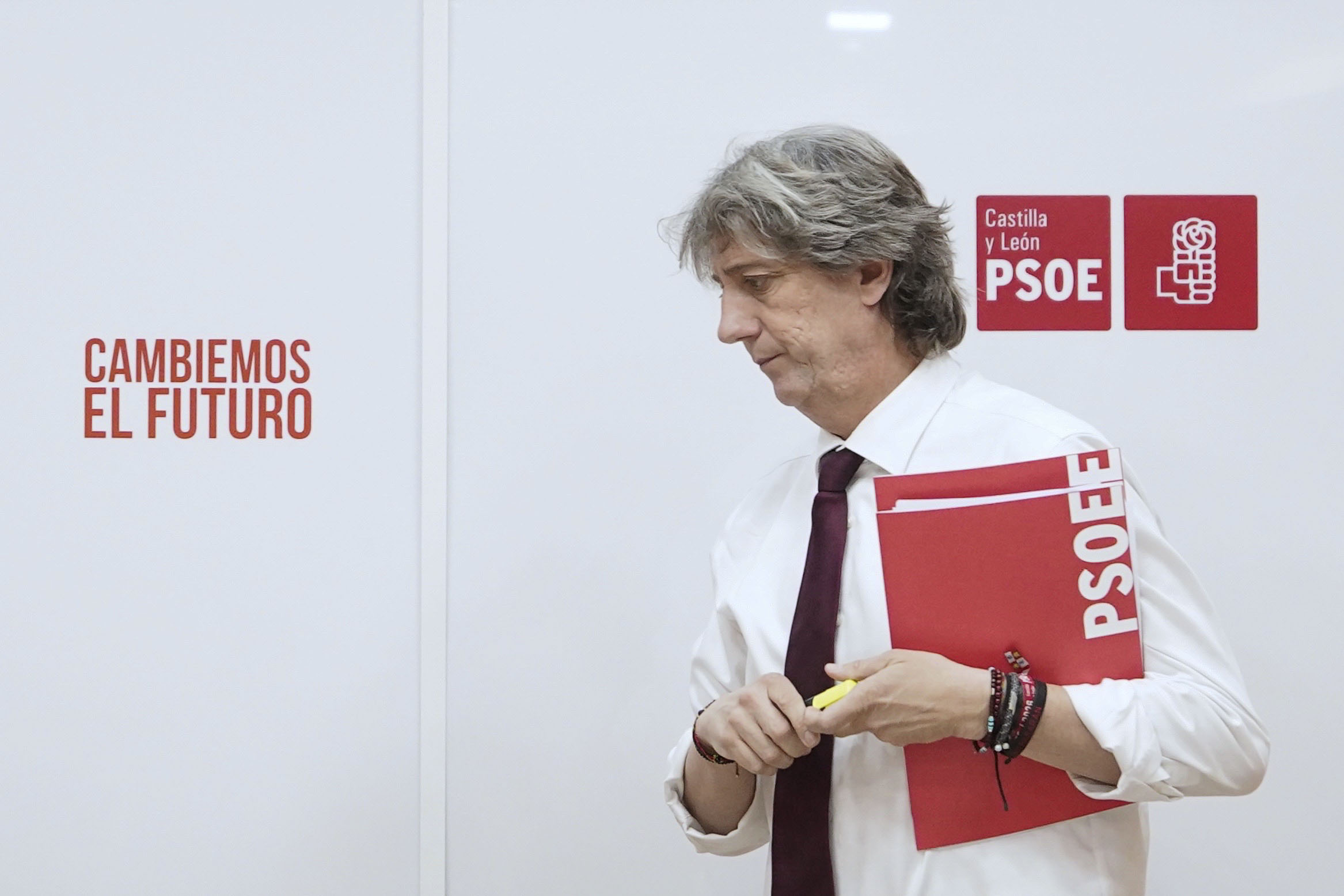 Carlos Martinez, atzoko prentsaurrekoan. NACHO GALLEGO / EFE