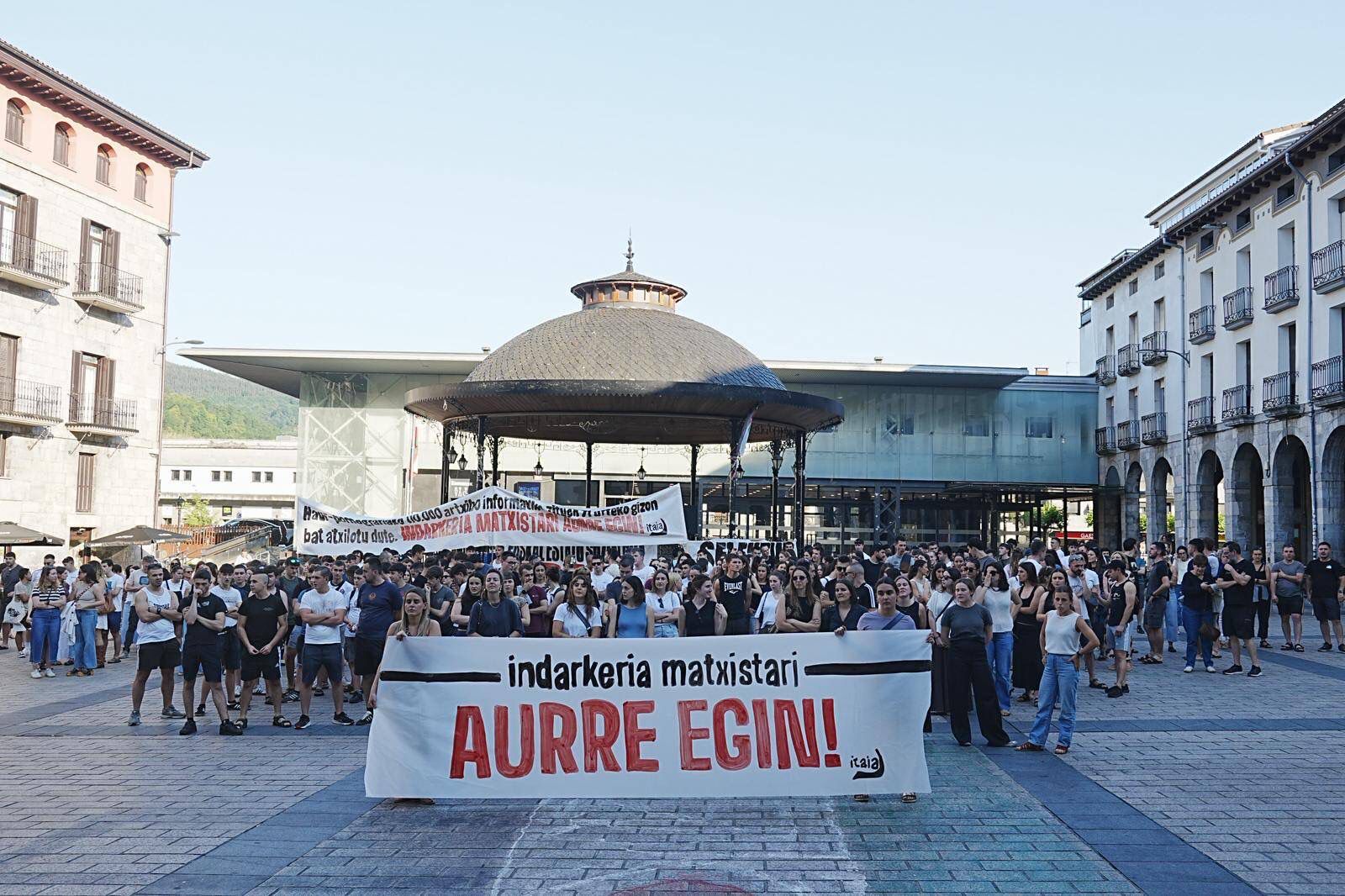 Urola Erdialdeko Itaiak atzo egindako mobilizazioa, Azpeitian. ITAIA
