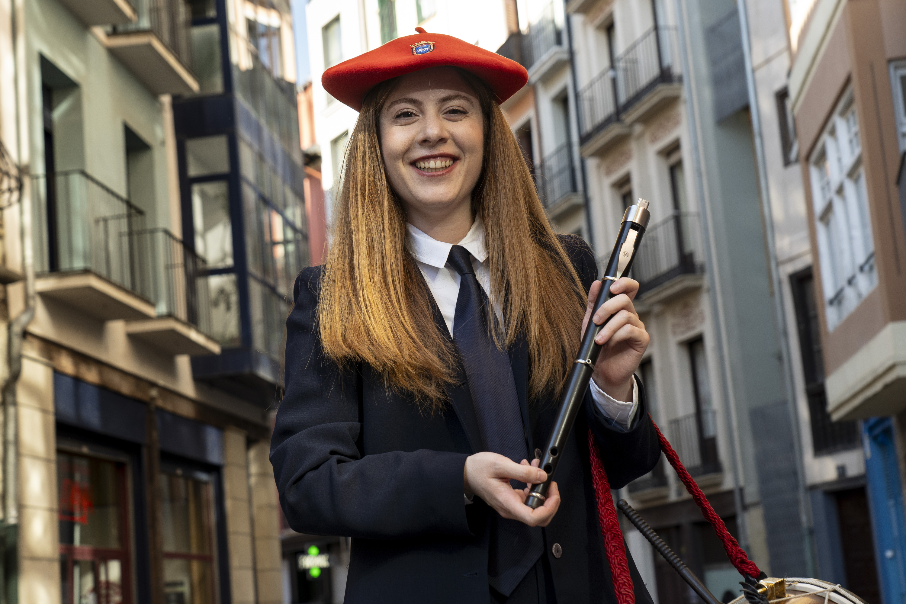 Ainhoa Gonzalez txistularia, maiatzaren 21ean, Iruñean. IÑIGO URIZ / FOKU