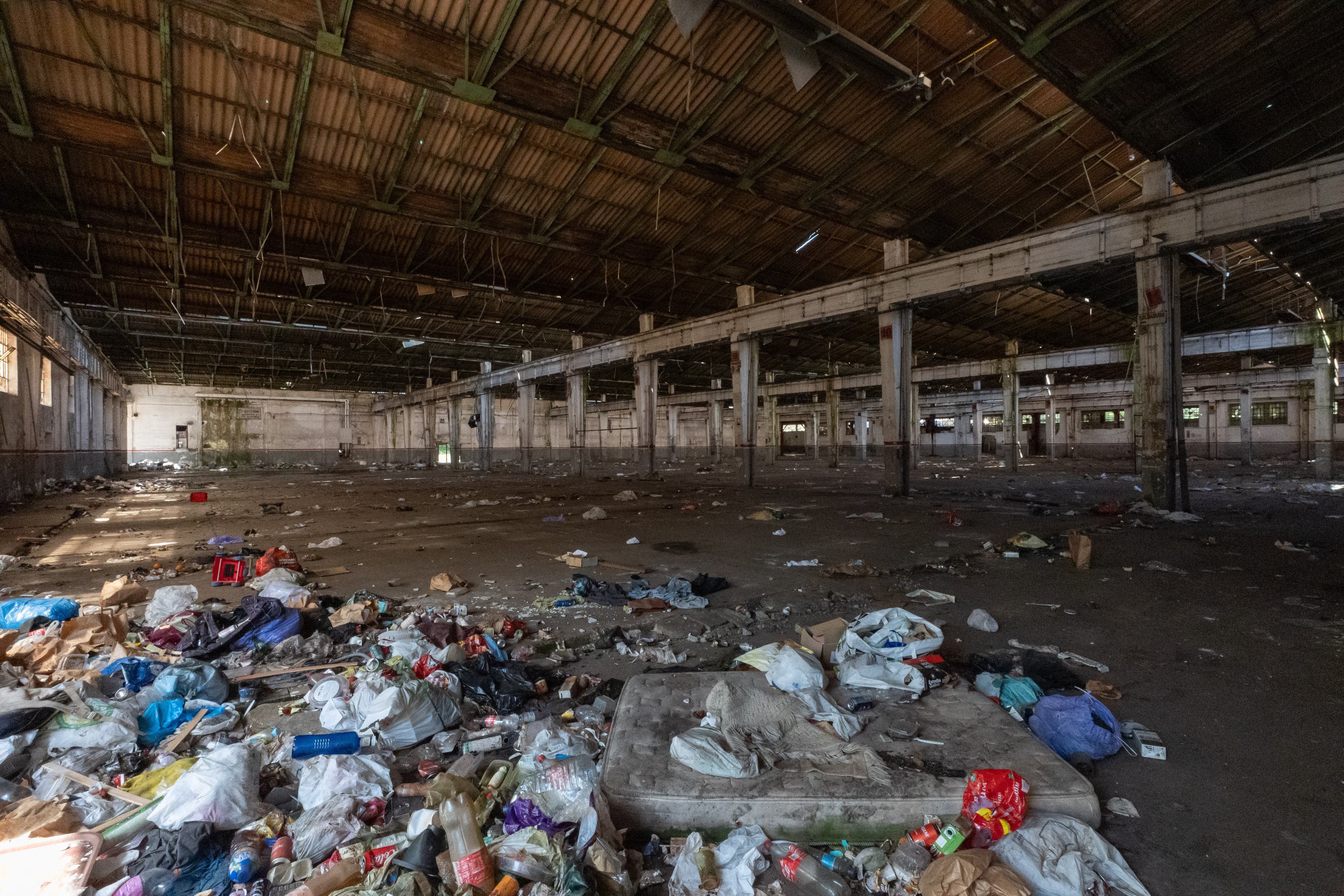 Abandonatutako fabriketako baten paibiloia. ENDIKA PORTILLO / FOKU
