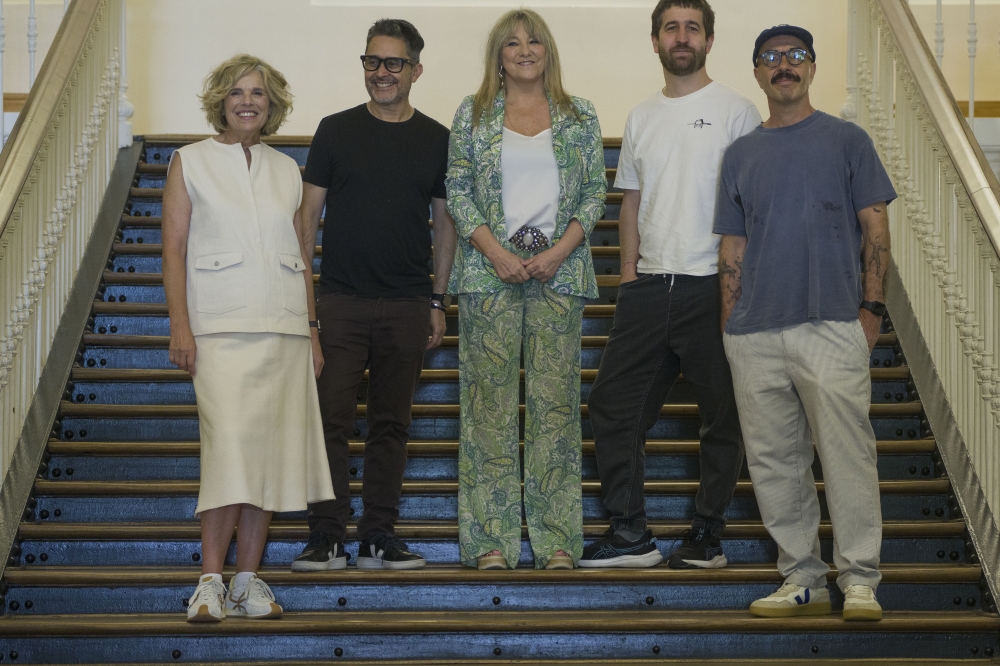 Edurne Ormazabal, Julio Rojas, Maite Goñi, Oier Aranzabal eta Carlos Galan, Donostian. JON URBE / FOKU Edurne Ormazabal, Julio Rojas, Maite Goñi, Oier Aranzabal eta Carlos Galan, Donostian. JON URBE / FOKU