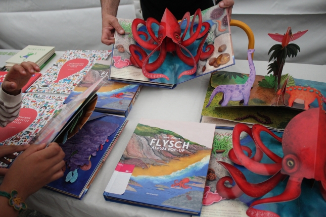 (ID_17801603371305) Literaturia jaialdia