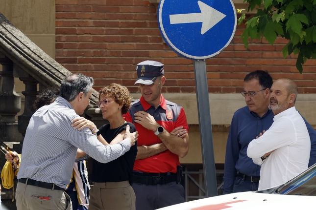 Maria Txibite Foruzaingoaren ordezkariei babesa helarazten, gaur, Iruñean. JESUS DIGES / EFE