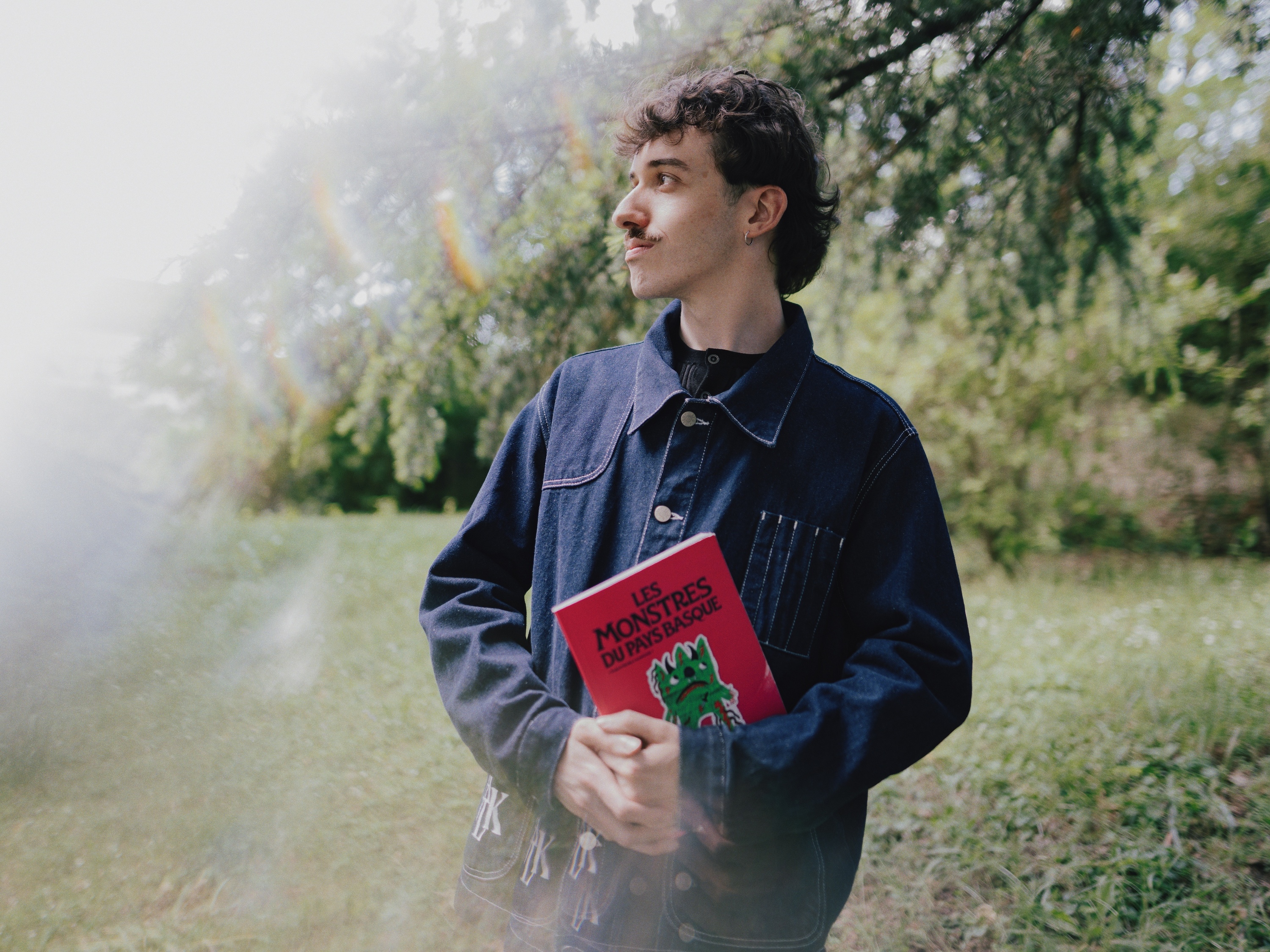 Patxi Arsa, 'Euskal Herriko munstroak' fanzinearen egilea. VALENTIN FOLLIET