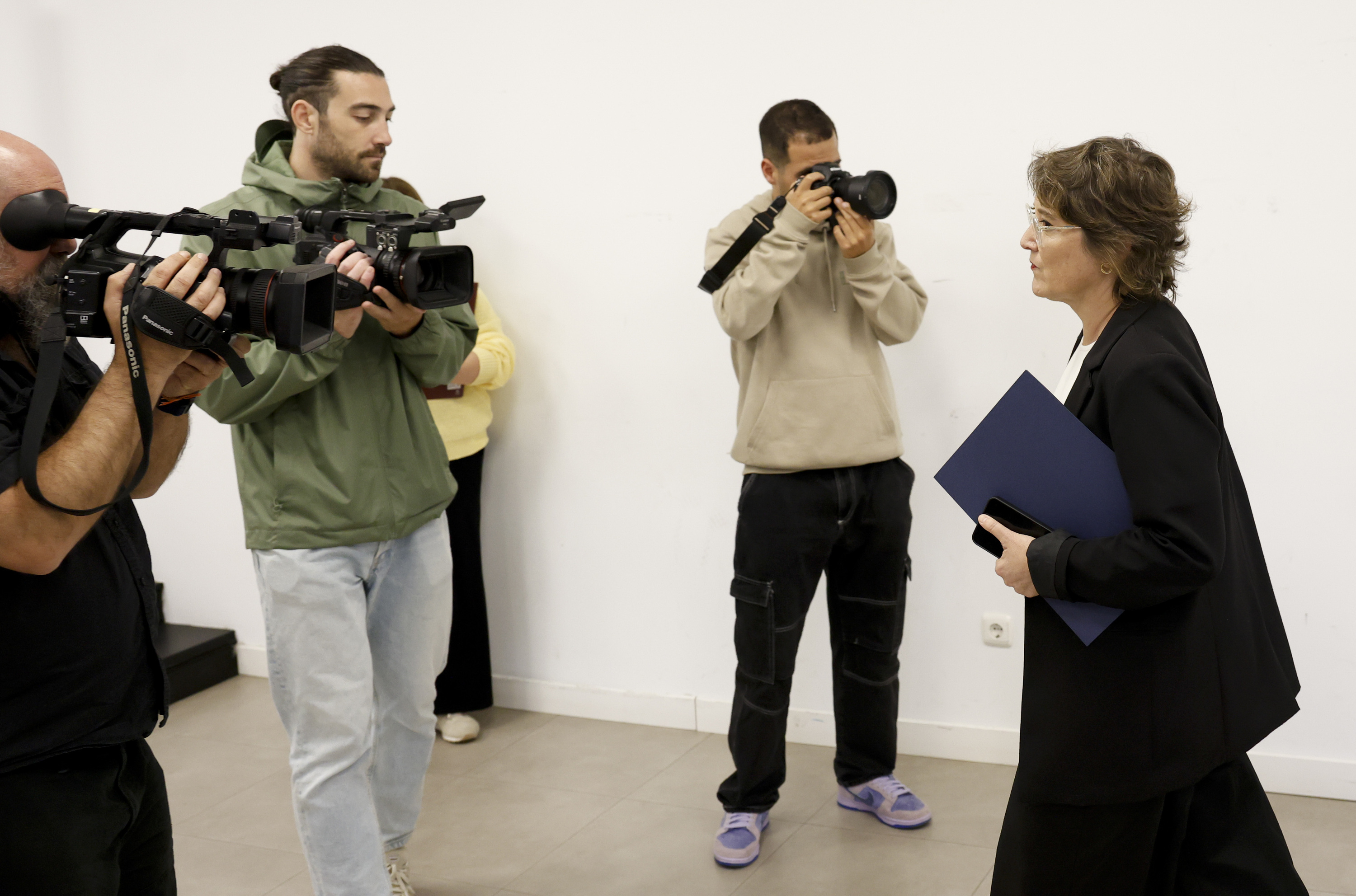 Aizpea Otaegi Errenteriako alkatea, joan den astelehenean, udaletxean agerraldia egin aurretik. JUAN HERRERO / EFE