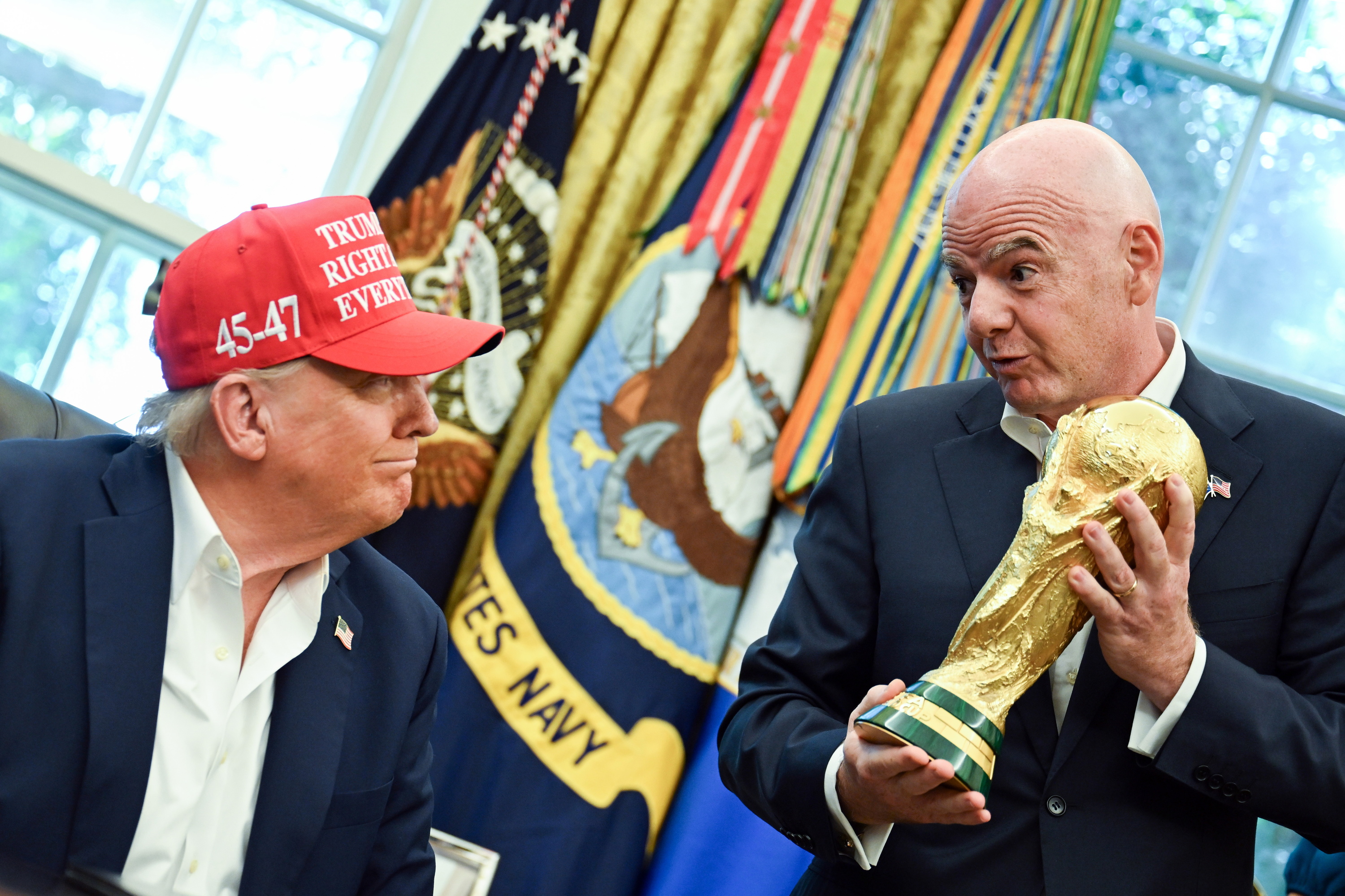 Donald Trump eta Gianni Infantino. ANNABELLE GORDON / EFE