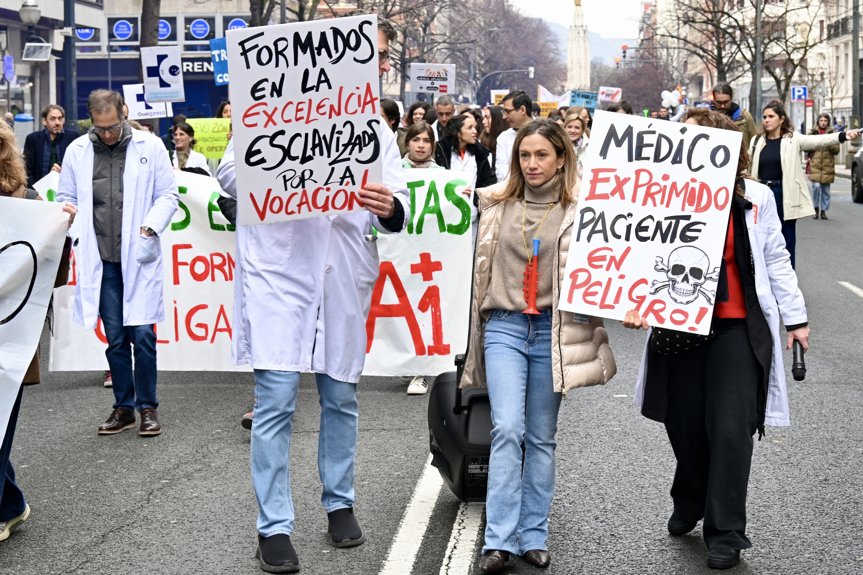 Nafarroako medikuek greba mugagabea egingo dute arratsaldeetan uztailetik aurrera Nafarroako medikuek greba mugagabea egingo dute arratsaldeetan uztailetik aurrera