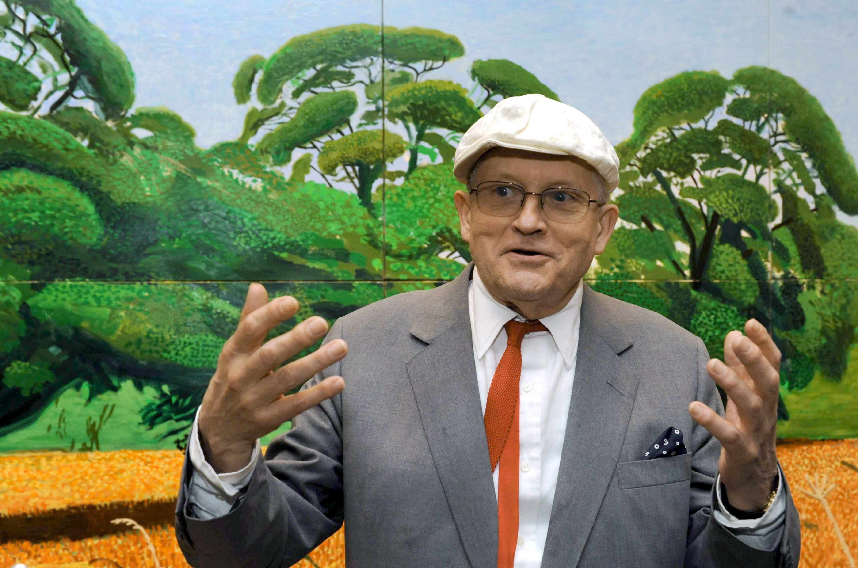 David Hockney artista, bere lanetako baten aurrean. NORBERT FOESTERLING / EFE