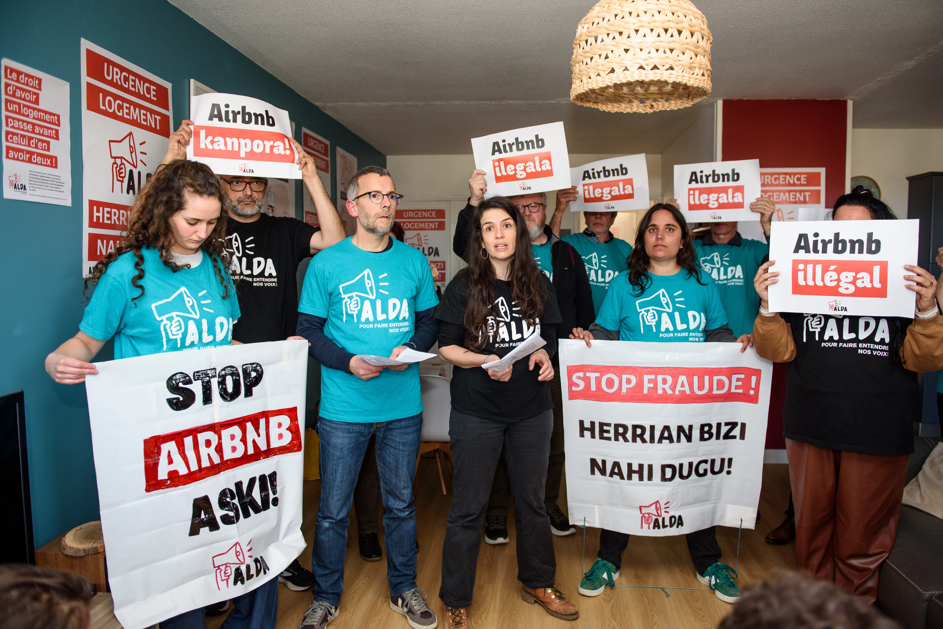 Aldaren ekintza bat, aurtengo martxoan, konpentsazio legearen hirugarren urteurrena markatzeko. GUILLAUME FAUVEAU
