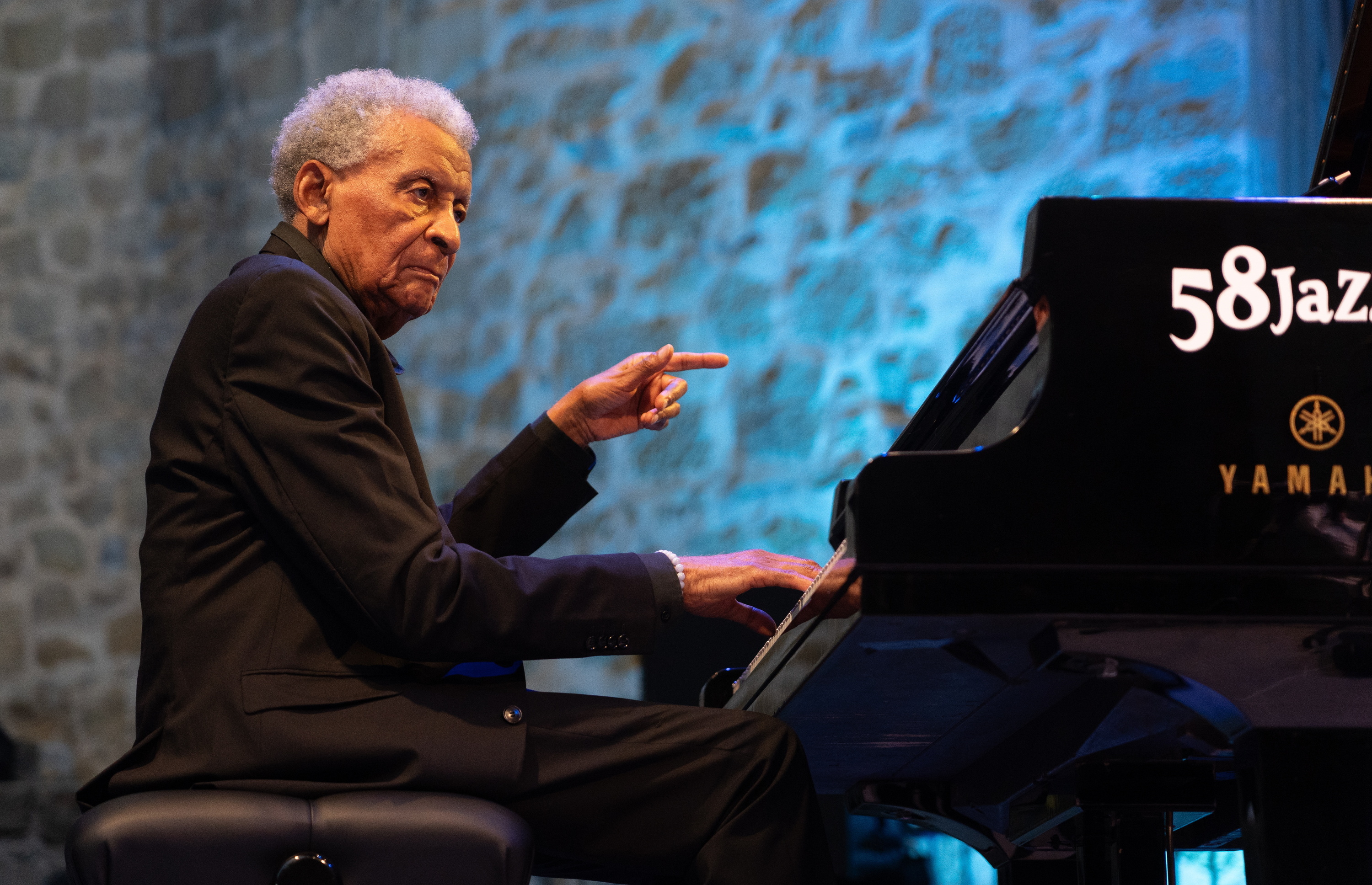 Abdullah Ibrahim pianista 2023an, Donostiako Jazzaldian. JAGOBA MANTEROLA / FOKU