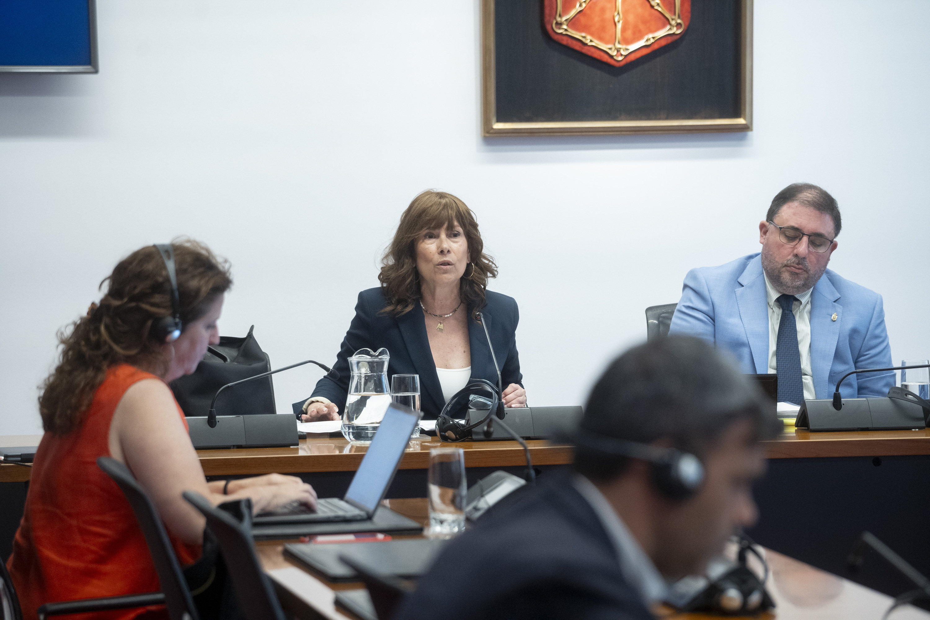 Uxue Barkos, gaur, Nafarroako Parlamentuko Foru Hobekuntzari buruzko lantaldean. IÑIGO URIZ / FOKU