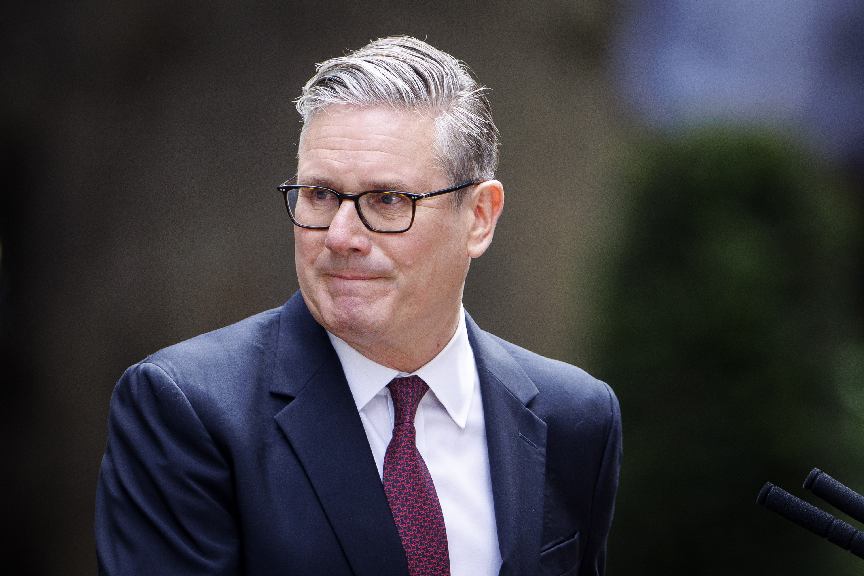 Keir Starmer gaur, dimisoaren berri emateko agerraldian. TOLGA AKMEN / EFE