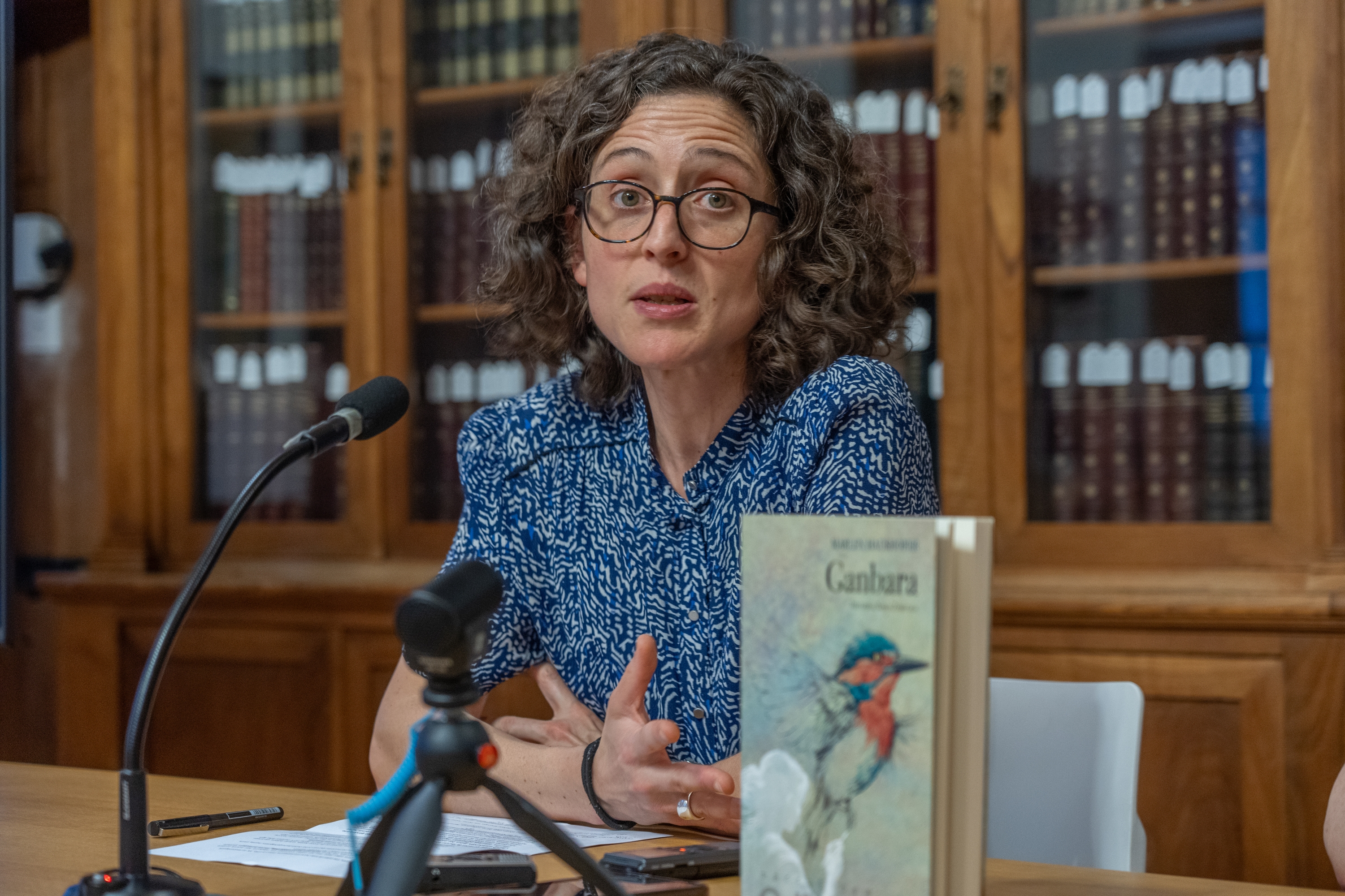 Naroa Zubillaga, 'Ganbara' eleberriaren aurkezpenean, Donostian. ANDONI CANELLADA / FOKU