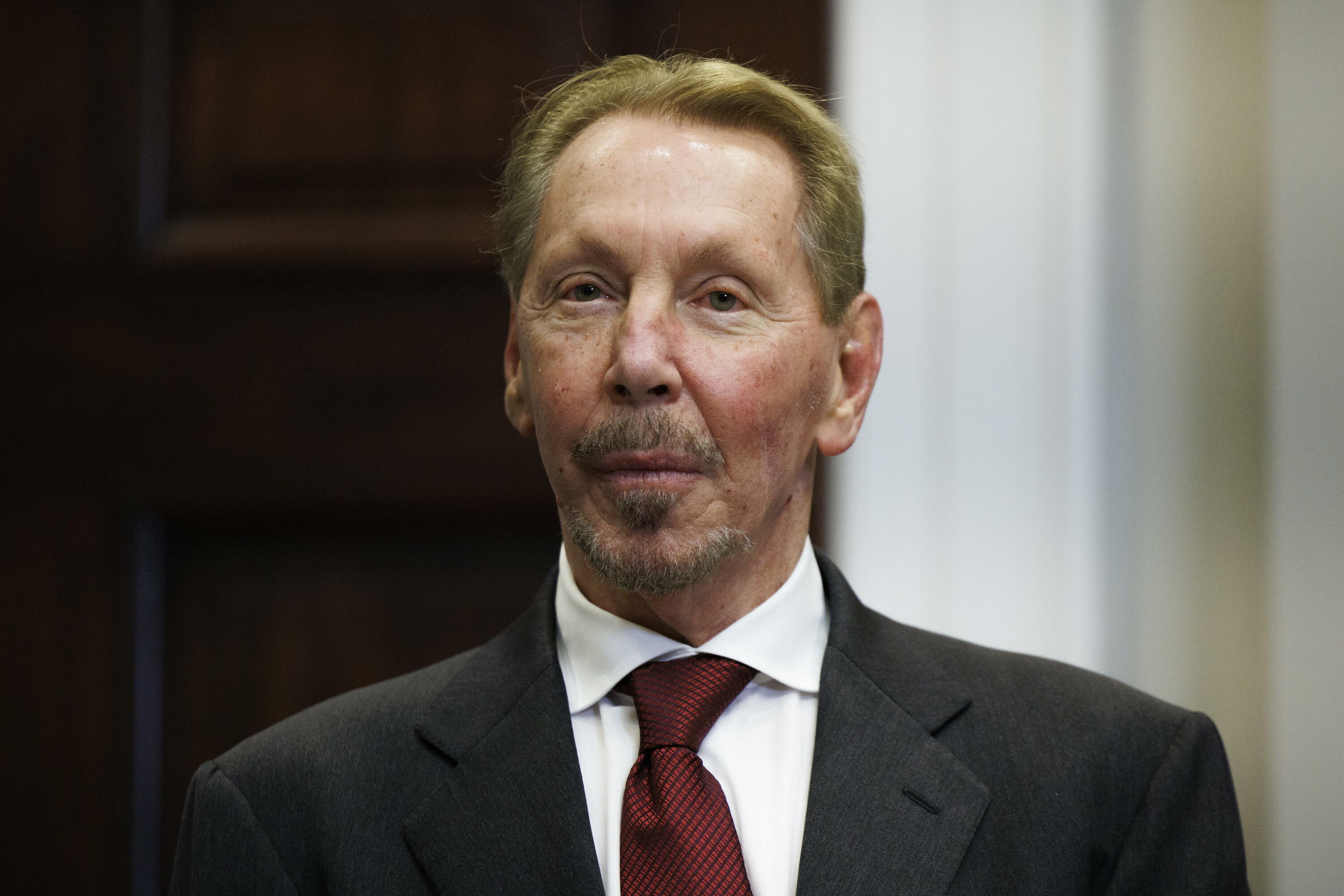 Larry Ellison enpresari aberatsa. Haren semeak Paramount eta CBS kontrolatzen ditu. EFE