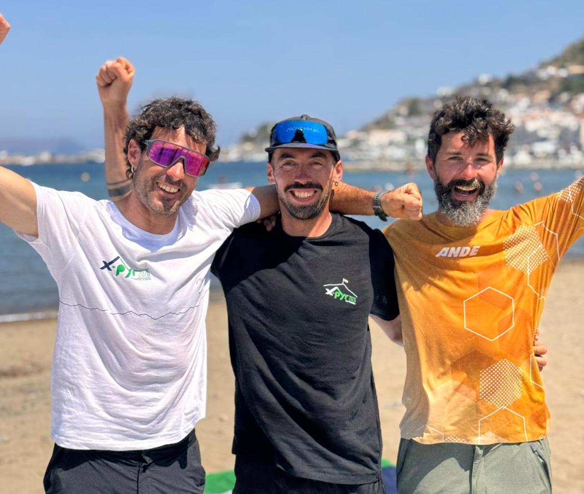 Mattin Iñiguez, Romain Larripa eta Aner Bueno X-Pyr zeharkaldiaren helmugan