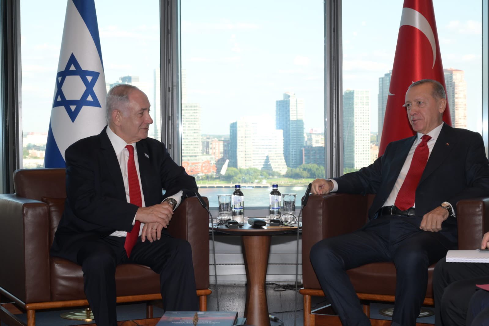 Benjamin Netanyahu eta Recep Tayyip Erdogan New Yorken, 2023ko irailean. BERRIA