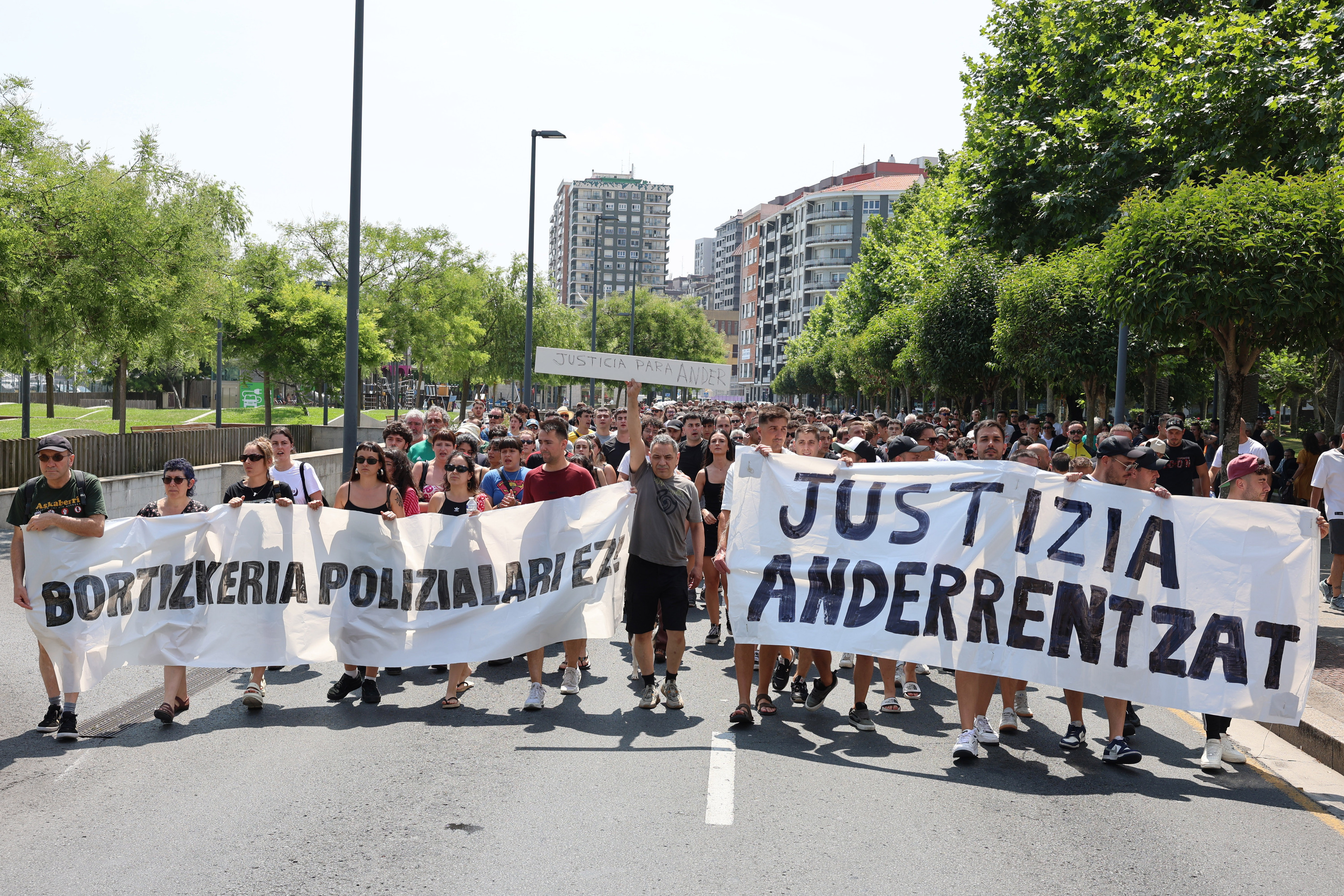  Santurtzin hildako gaztearen alde egindako manifestazioa, joan den larunbatean. OSKAR MATXIN EDESA / FOKU 