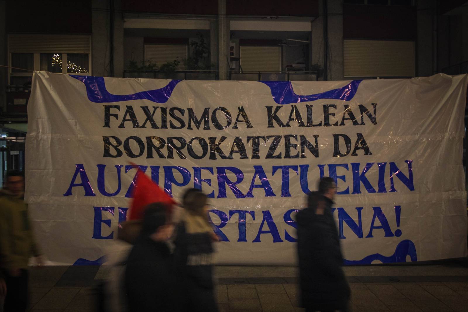 Azpeitia Errepresioaren Aurka plataformak deituta, manifestazioa egin zuten urtarrilean herrian. GEDAR