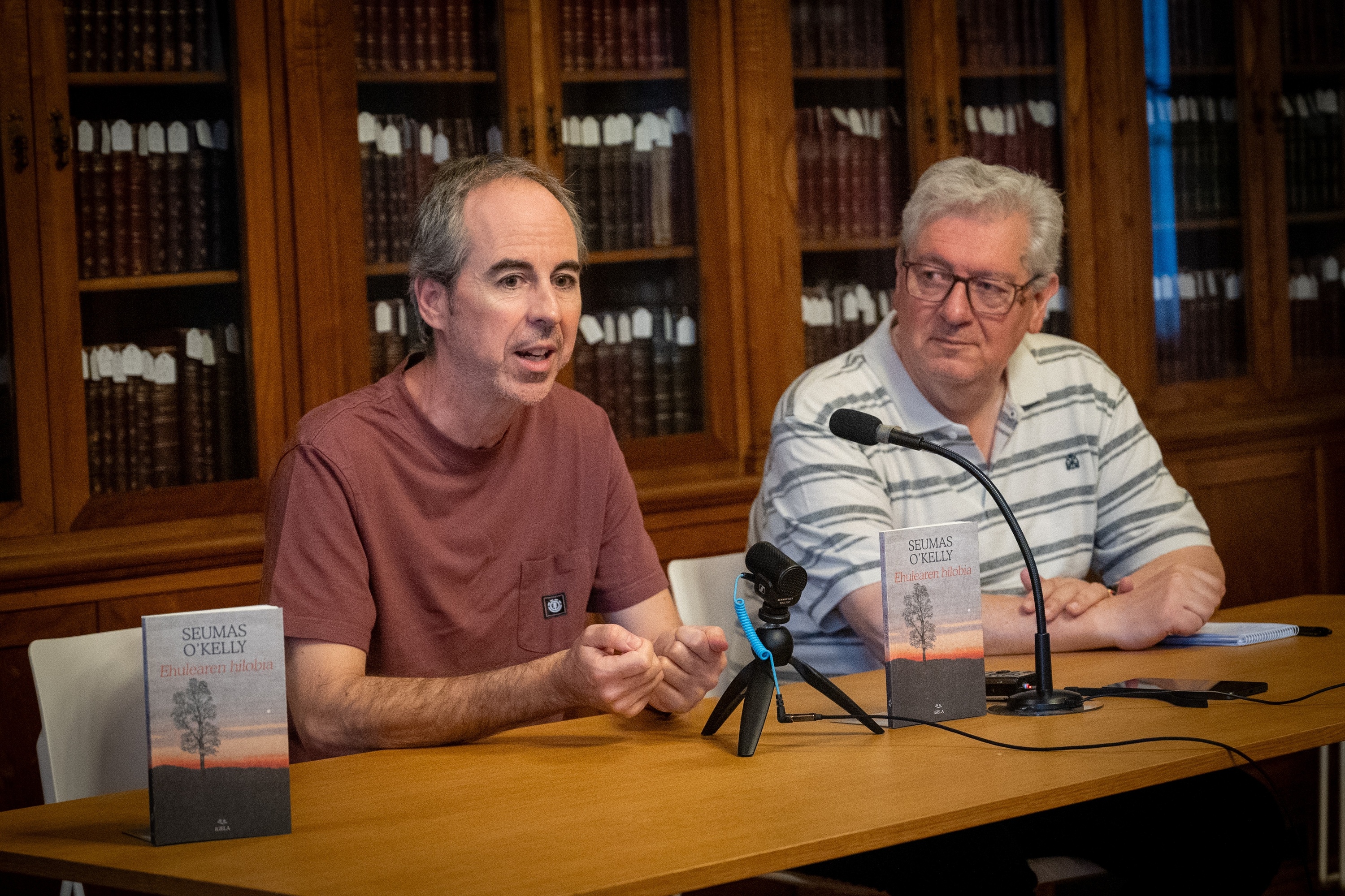 Unai Elorriaga eta Inazio Mujika, gaur, Donostian eginiko aurkezpenean. GORKA RUBIO / FOKU
