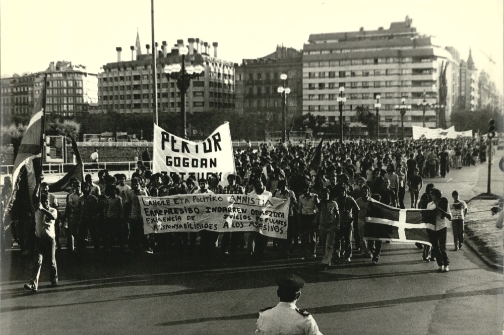 Pertur gogoan manifestazioa Donostian 1977an Pertur gogoan manifestazioa Donostian 1977an