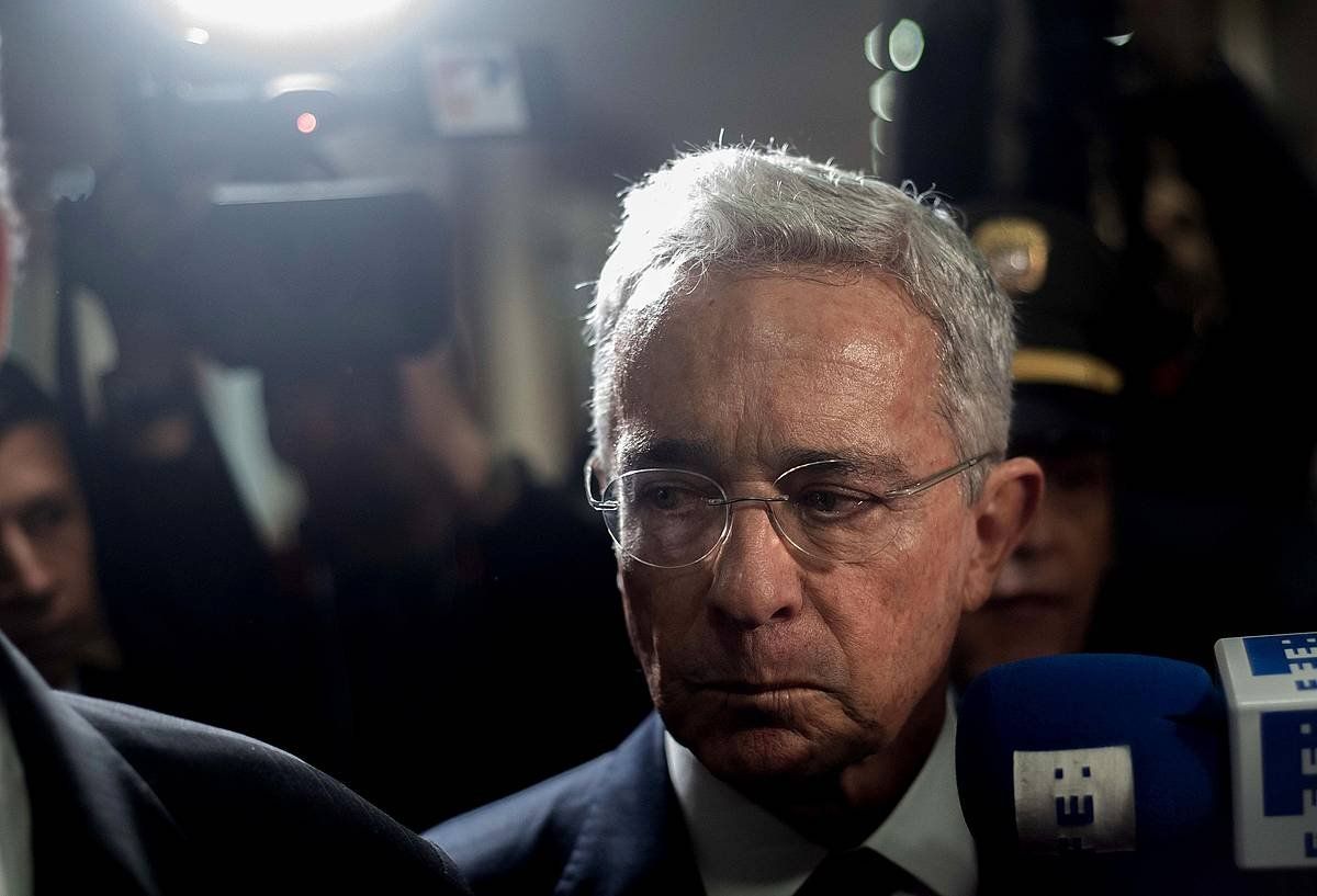 Alvaro Uribe Kolonbiako presidente ohia, artxiboko irudi batean. JUAN ZARAMA, EFE