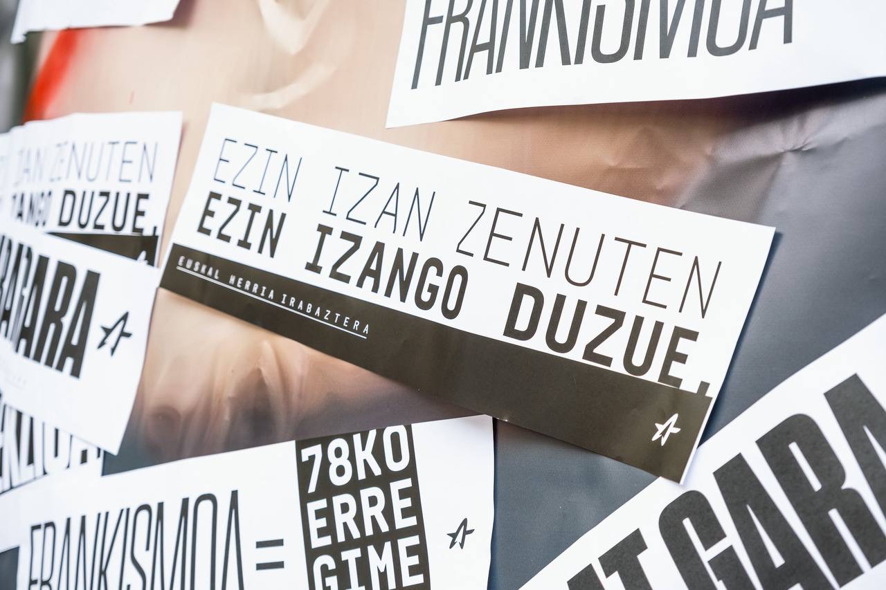 Ernai gazte antolakundeak ekintza bat egin du Donostian. ERNAI
