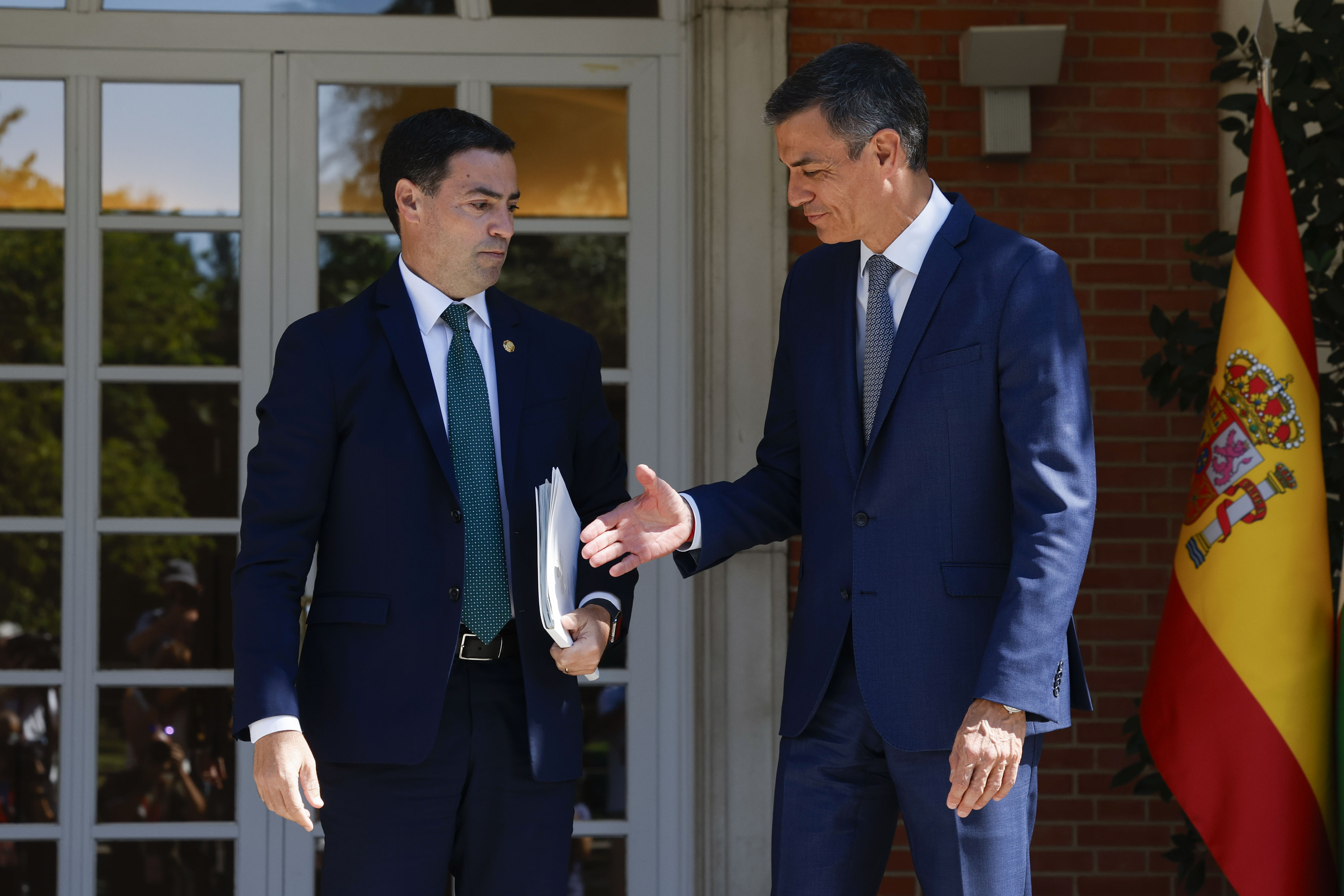 Pradales eta Sanchez, bien arteko azken bileran, Moncloan, iazko uztailean. J.J. GUILLEN / EFE
