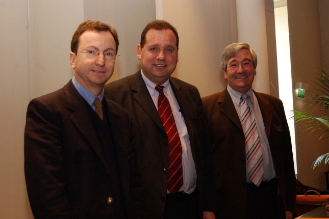 Vincent Bru, Max Brisson eta Frantxua Maitia, EEPren sorreran. GAIZKA IROZ Vincent Bru, Max Brisson eta Frantxua Maitia, EEPren sorreran. GAIZKA IROZ