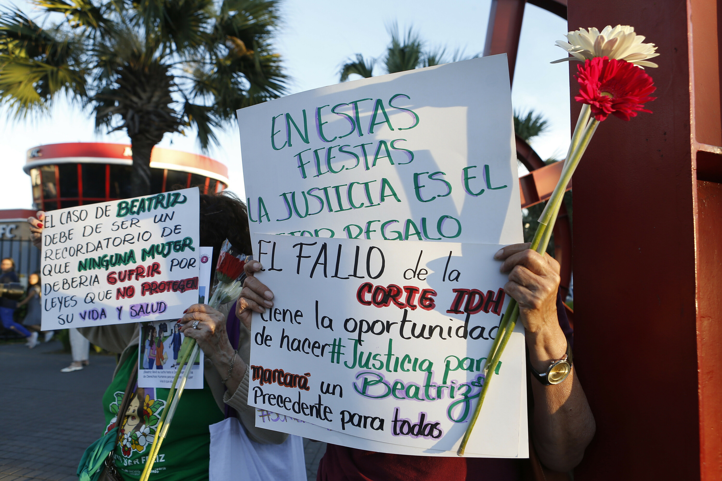 Protestak El Salvadorren, artxiboko irudi batean. JAVIER APARICIO / EFE