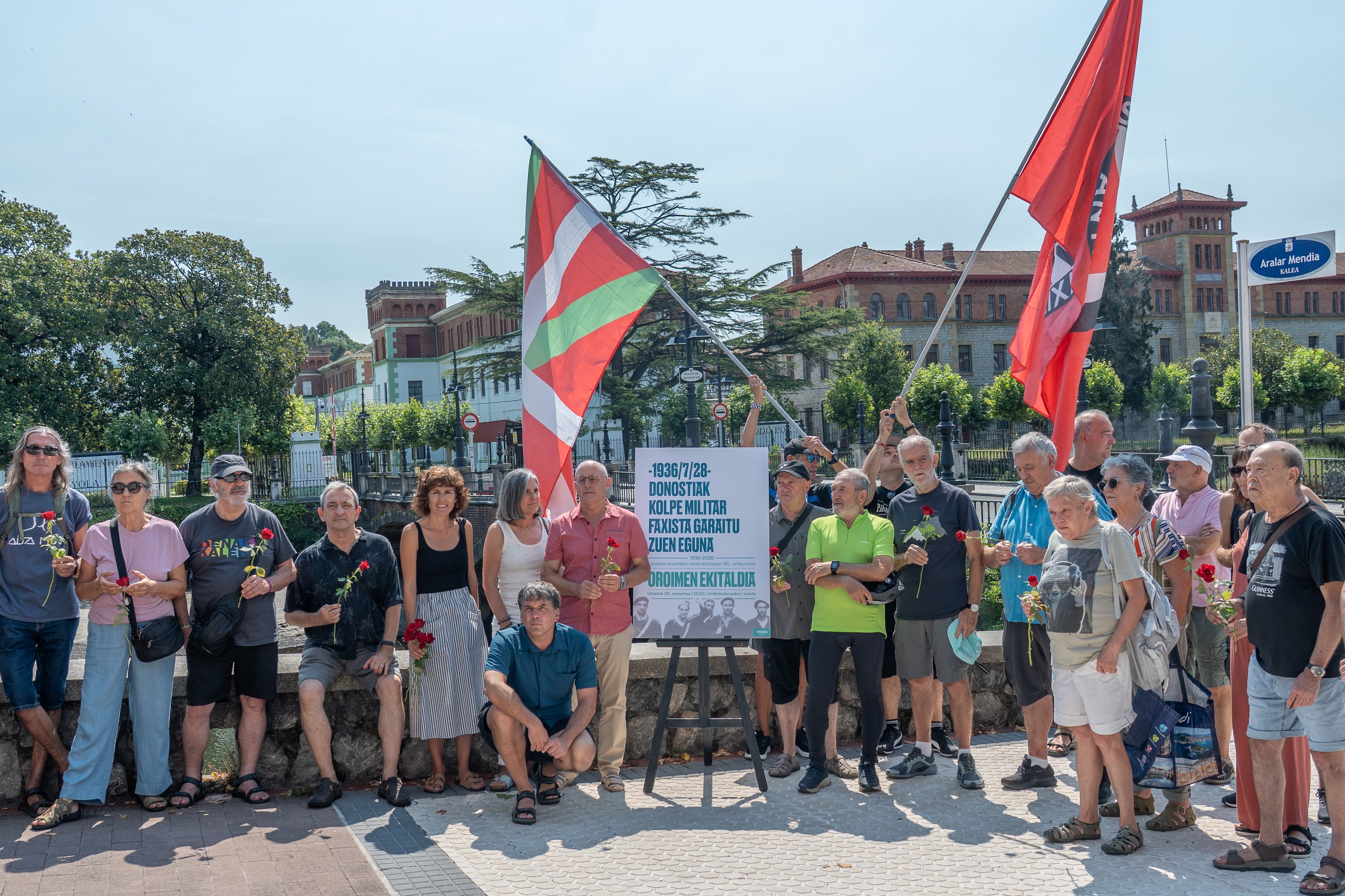 EH Bilduk eguerdian egin duen ekitaldia. ANDONI CANELLADA / FOKU