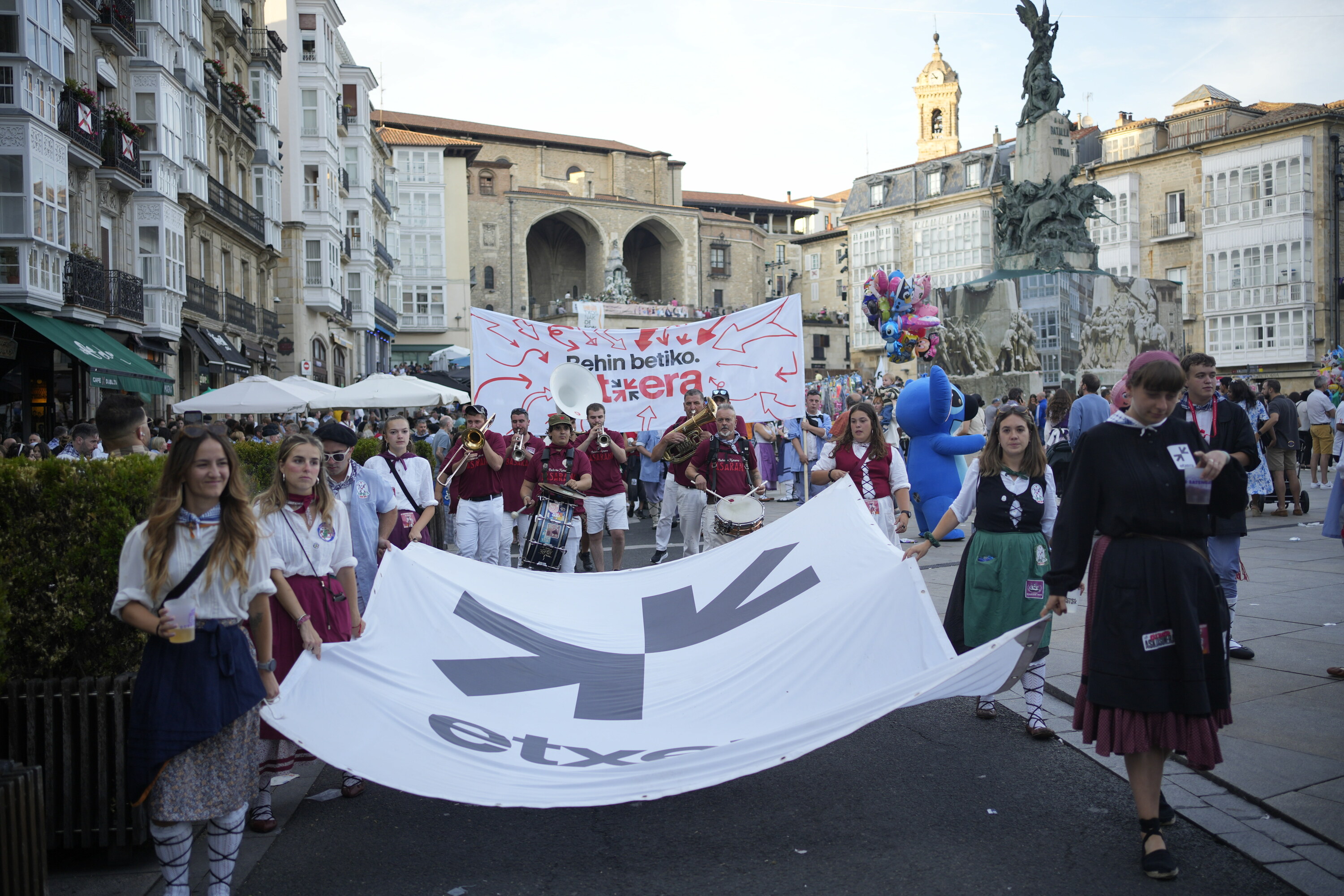 Sare Herritarrak Gasteizen egindako manifestazioa. ARITZ LOIOLA / FOKU