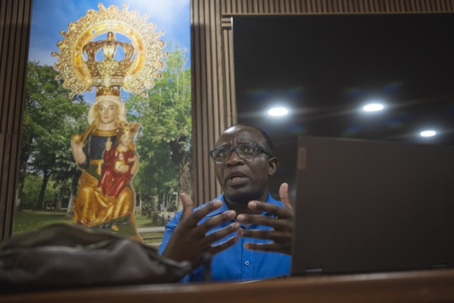 (ID_16325004) (Aritz Loiola/@FOKU) 2026-07-30, Eibar. Jean Marie Vianney, Kongoko Errepublika Demokratikoan emakumeek duten egoera (ID_16325004) (Aritz Loiola/@FOKU) 2026-07-30, Eibar. Jean Marie Vianney, Kongoko Errepublika Demokratikoan emakumeek duten egoera