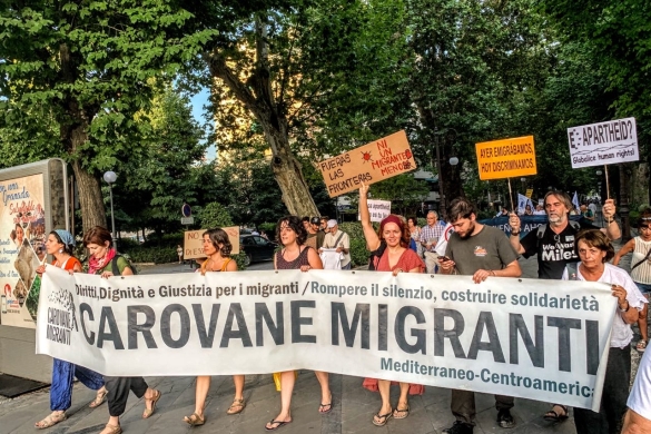 (ID_17860218960805) (/Mugak Zabalduz) Euskal Herriko Mugak Zabalduz eta Italiako Carovane Migranti mugimenduak bat eginda (ID_17860218960805) (/Mugak Zabalduz) Euskal Herriko Mugak Zabalduz eta Italiako Carovane Migranti mugimenduak bat eginda