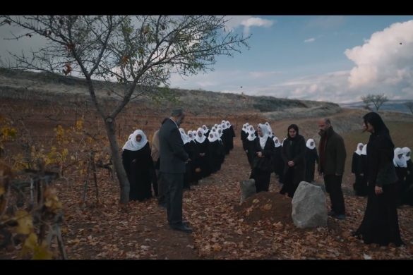 M. Tayfur Aydin zuzendari eta ekoizle turkiarraren azken filmeko irudi bat. M. Tayfur Aydin zuzendari eta ekoizle turkiarraren azken filmeko irudi bat.