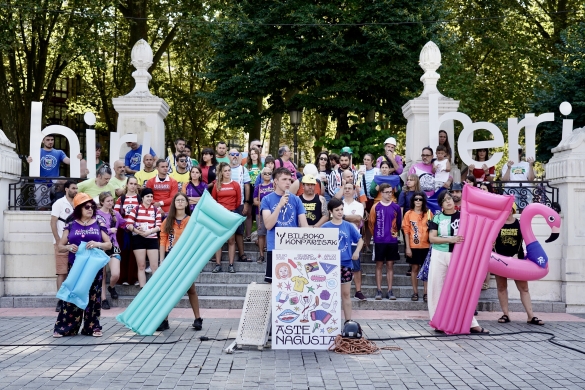 Bilboko konpartsek antolatutako prentsaurrekoa. MARISOL RAMIREZ / FOKU Bilboko konpartsek antolatutako prentsaurrekoa. MARISOL RAMIREZ / FOKU