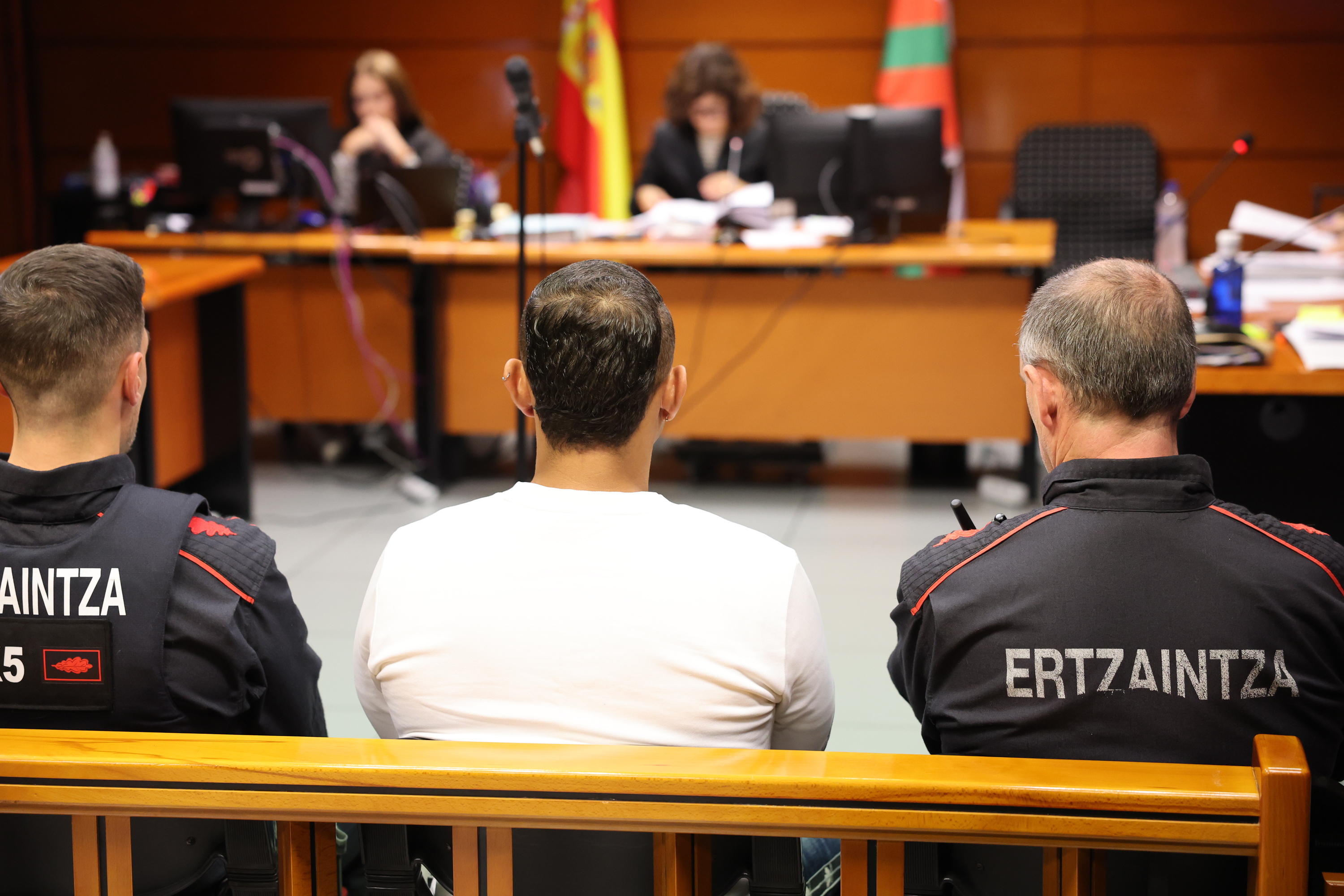 2024an egin zuten epaiketetako bat, artxiboko irudi batean. LUIS TEJIDO / EFE